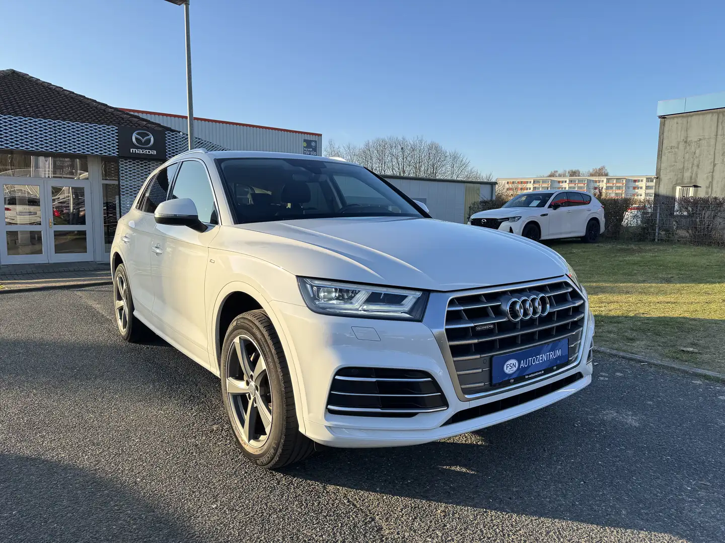 Audi Q5 45 2.0 TFSI quattro AT sport S-line Weiß - 2