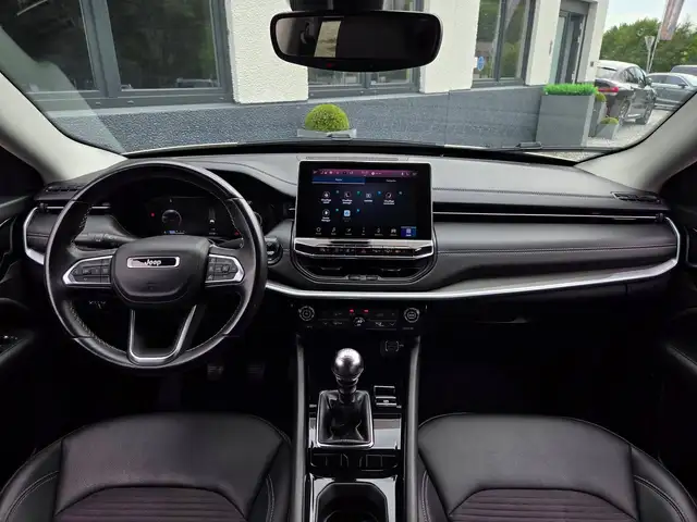 Jeep Compass view 12