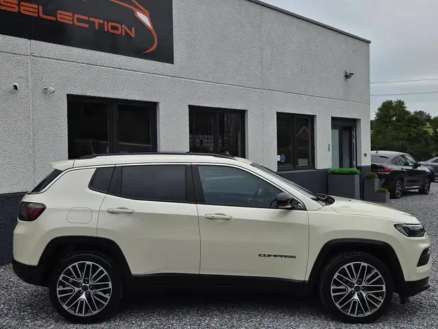 Jeep Compass view 5