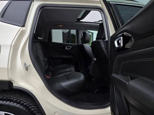 Jeep Compass view 9