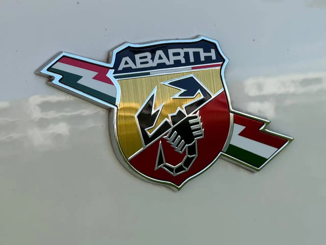 Abarth 595 2022 — фото 14
