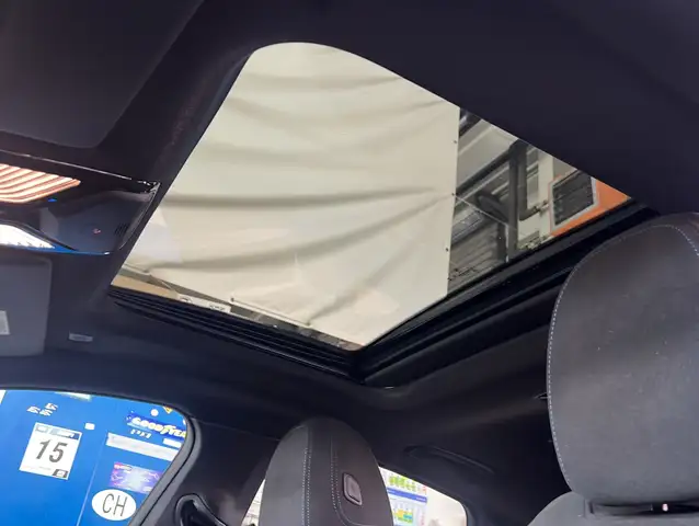 BMW 4 Series view 16