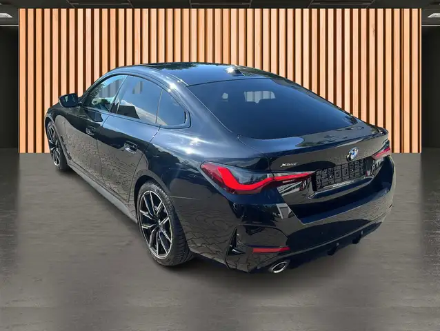 BMW 4 Series view 4