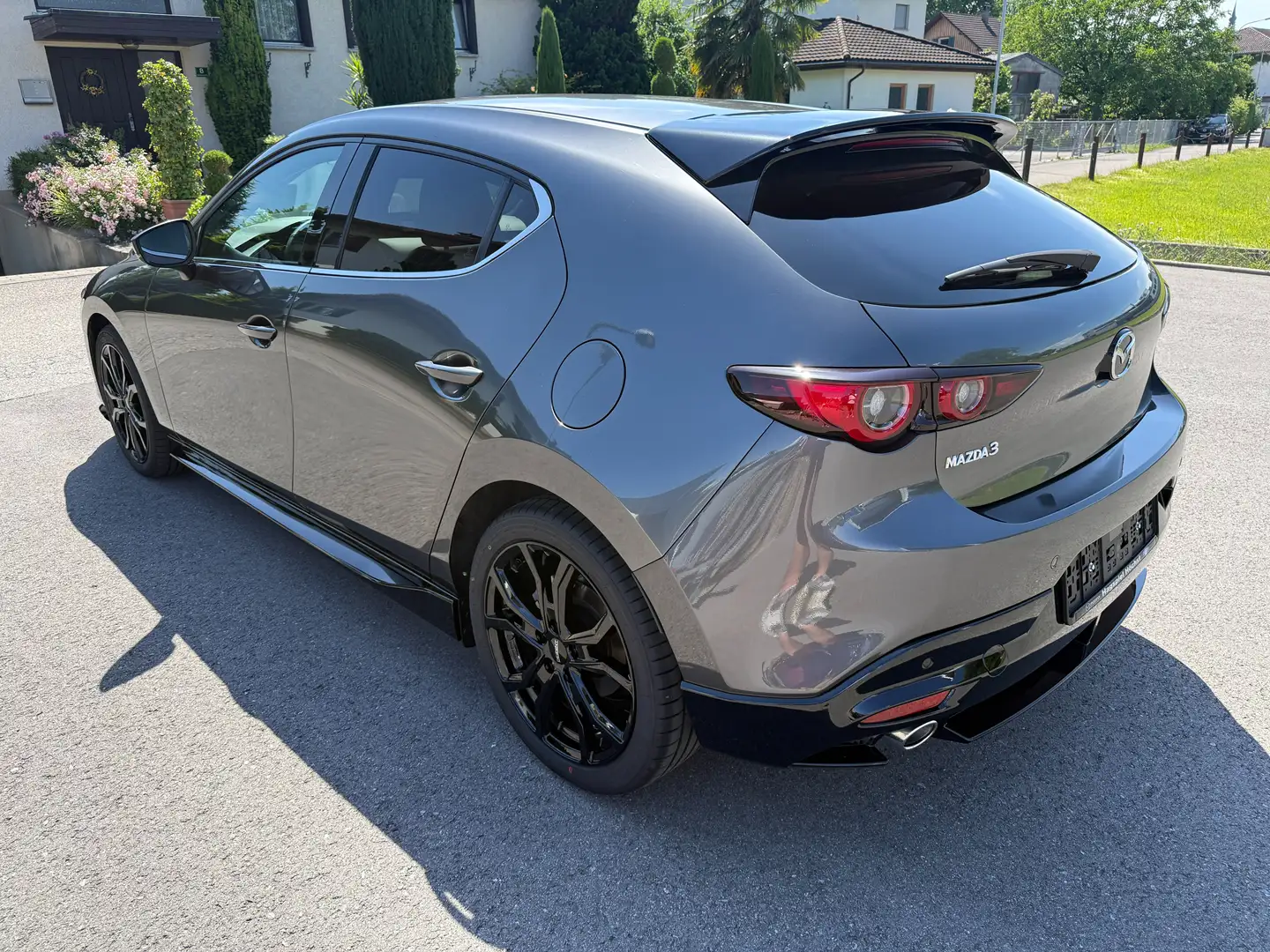 Mazda 3 G140 Exclusive-Line Automatik Sport Paket Grau - 2
