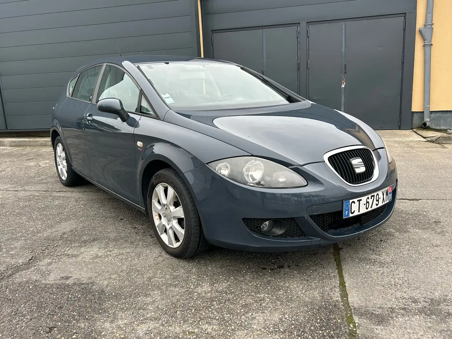 SEAT Leon 2.0 TDI 140ch Boite auto GARANTIE 3mois - 1
