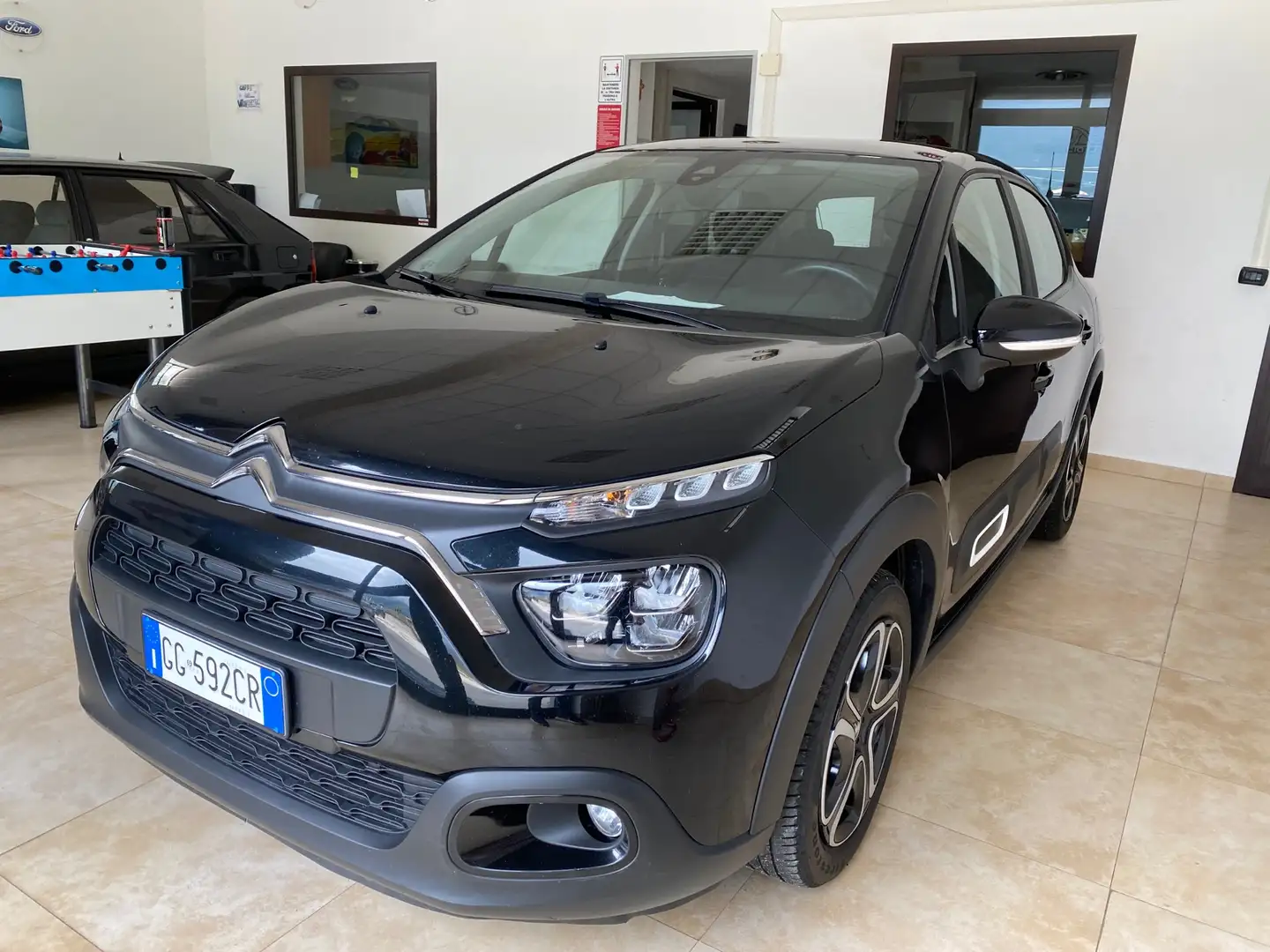 Citroen C3 1.2 puretech Shine Feel s&s 83cv neopatentati Noir - 1