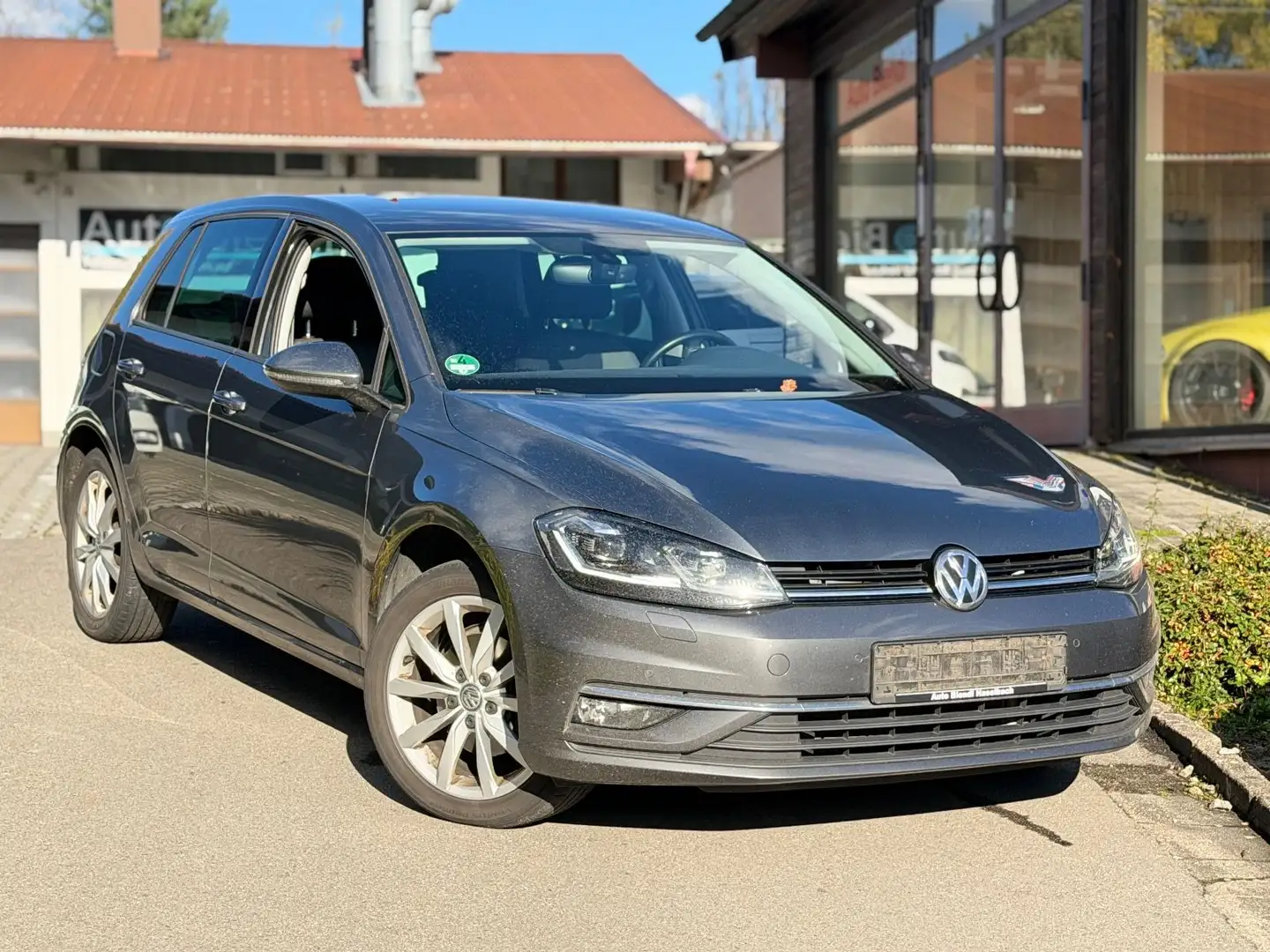 Volkswagen Golf VII Lim. Highline BMT/Start-Stopp Grau - 1