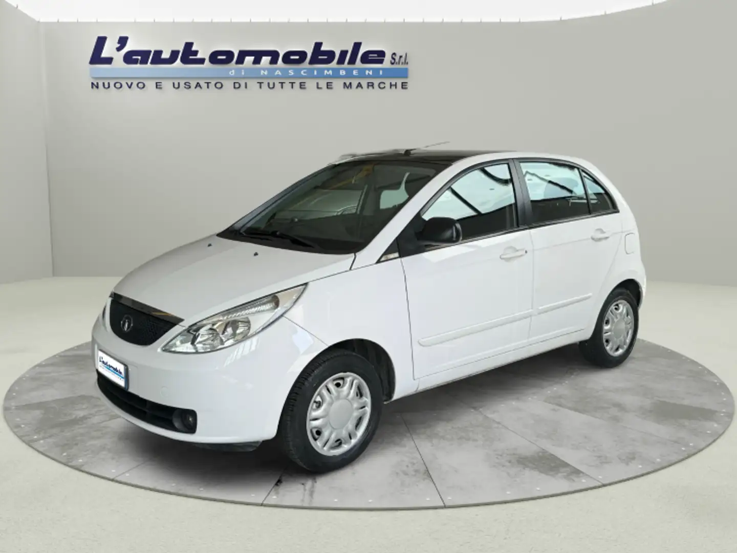 Tata Indica 1.4 Safire Blanc - 1