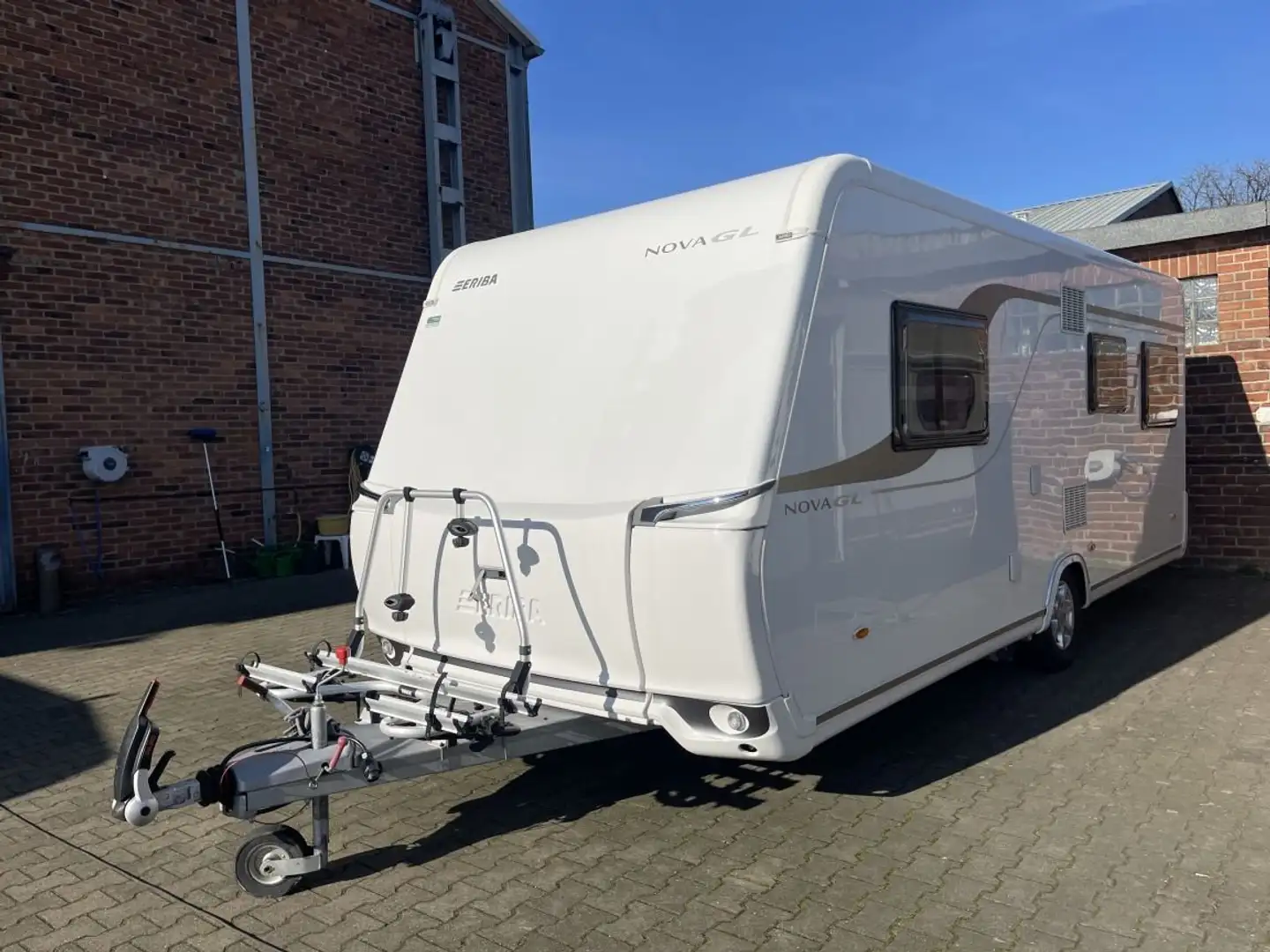 Hymer/Eriba Nova 530GL Mover.Fahrradträger.Tempo100 - 2