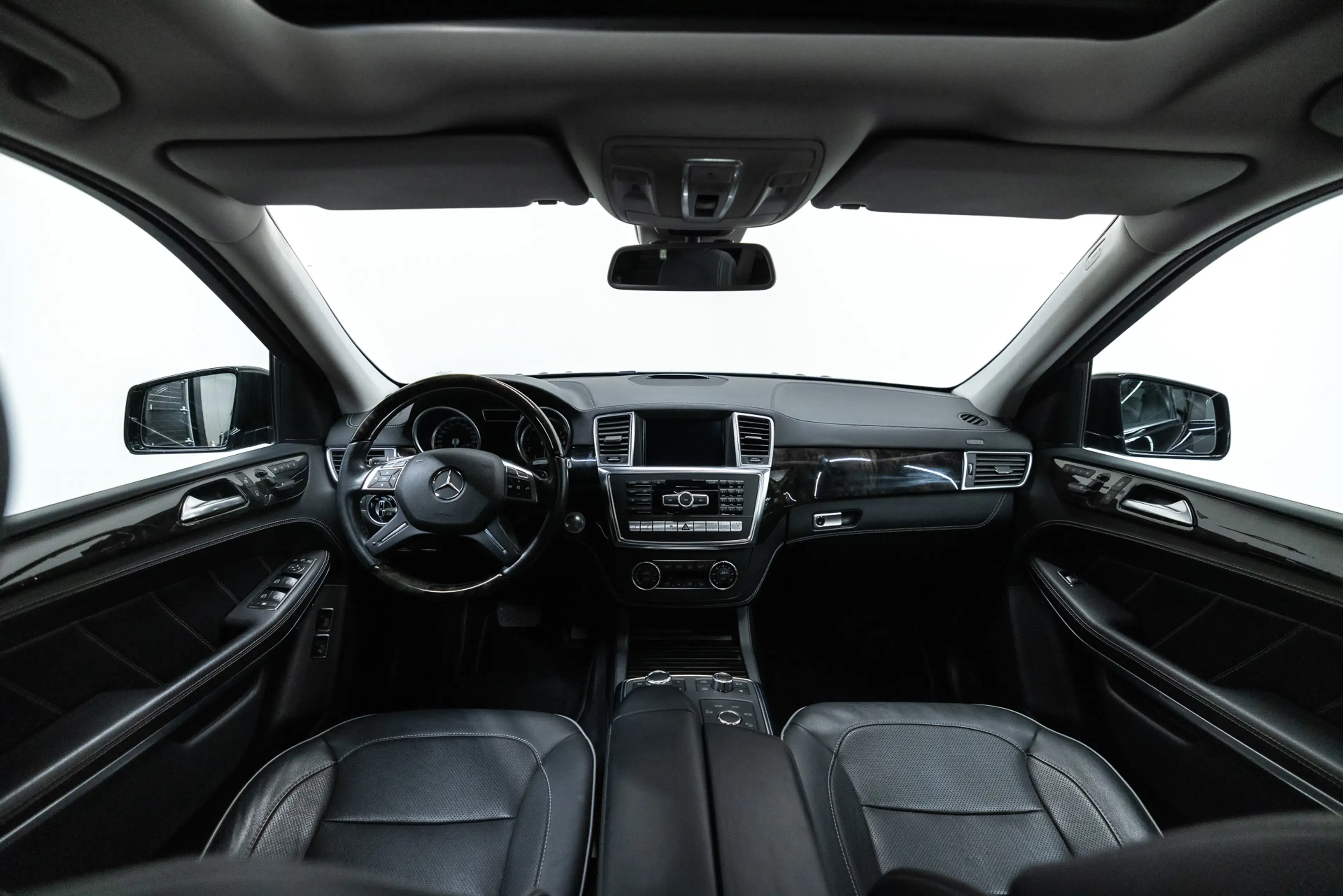 Mercedes-Benz GL 500 4-Matic — photo 30
