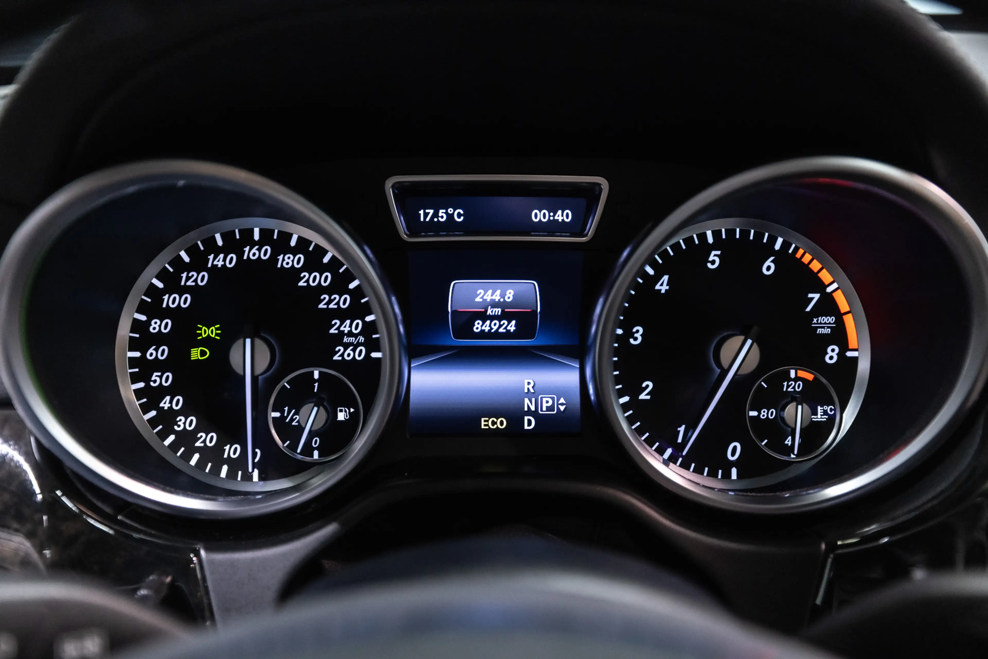 Mercedes-Benz GL 500 4-Matic — photo 20