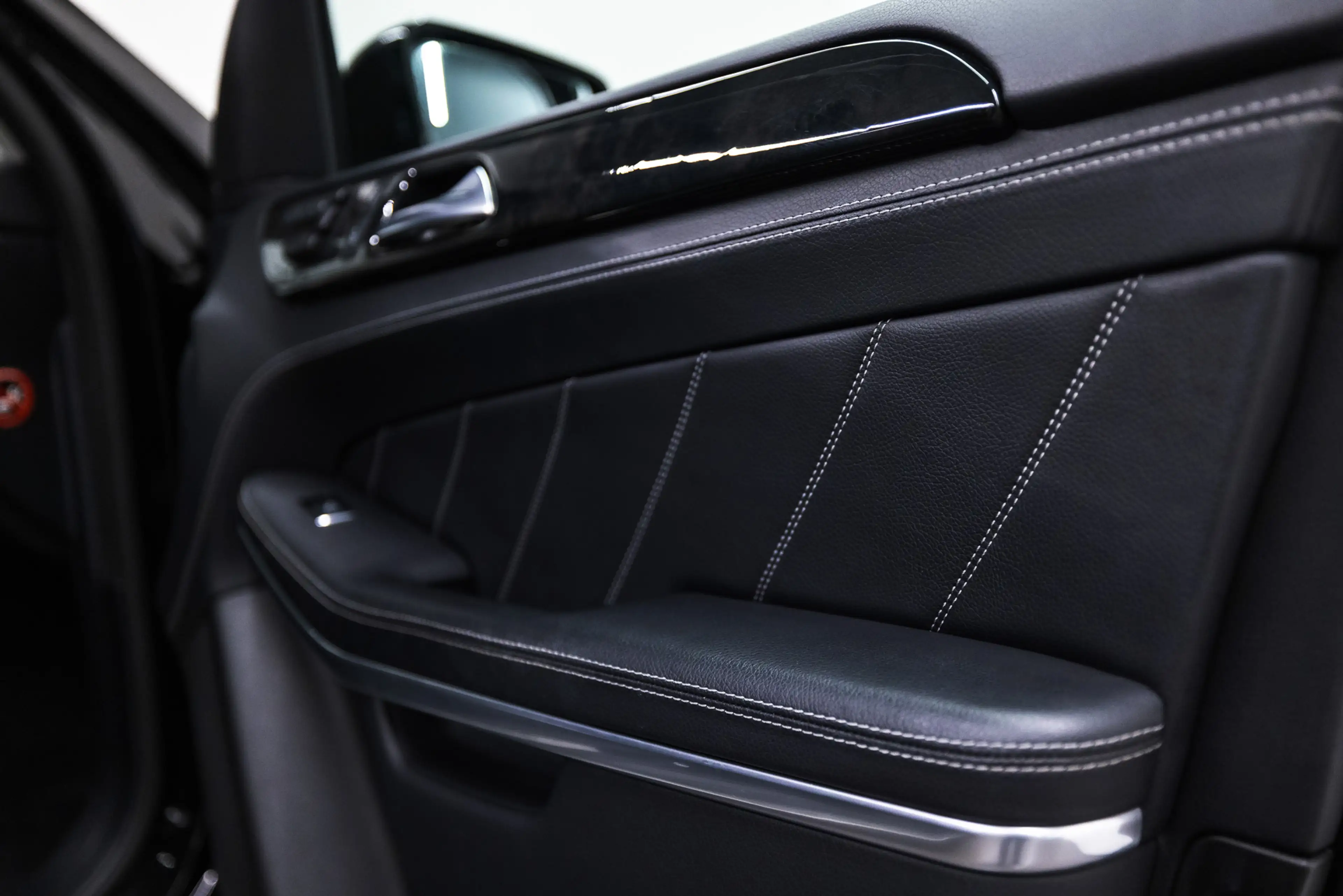 Mercedes-Benz GL 500 4-Matic — photo 28