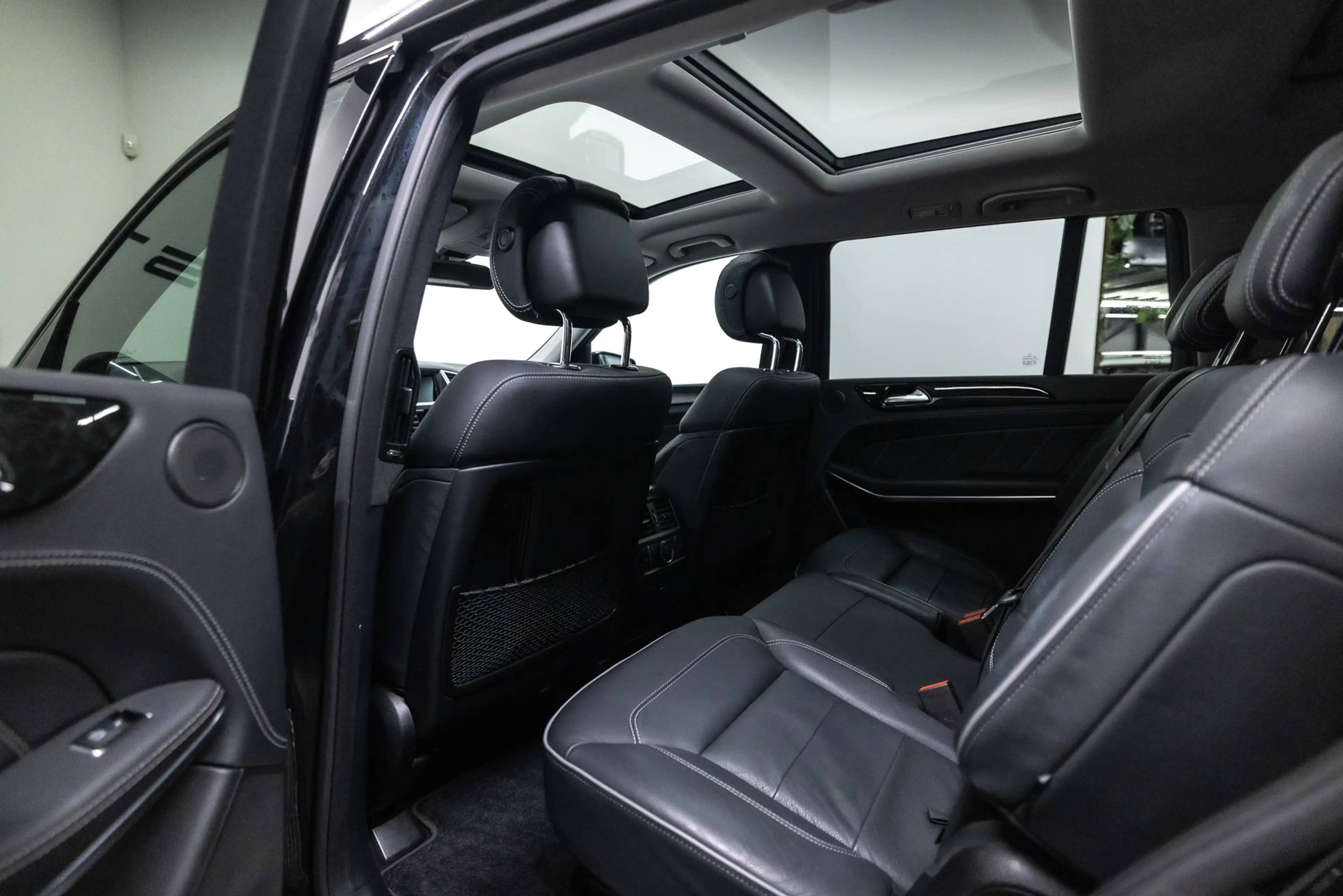 Mercedes-Benz GL 500 4-Matic — photo 10