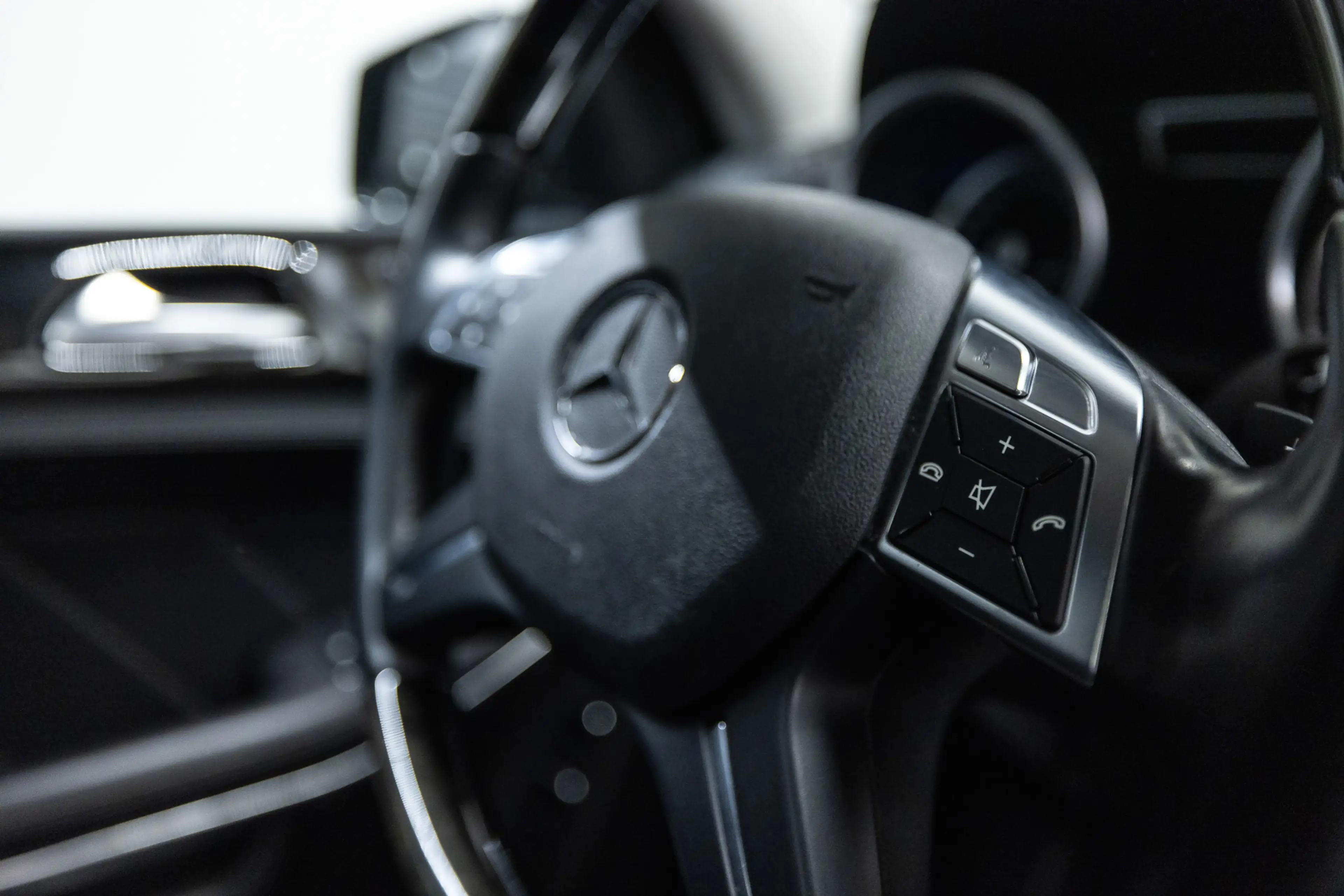 Mercedes-Benz GL 500 4-Matic — photo 45