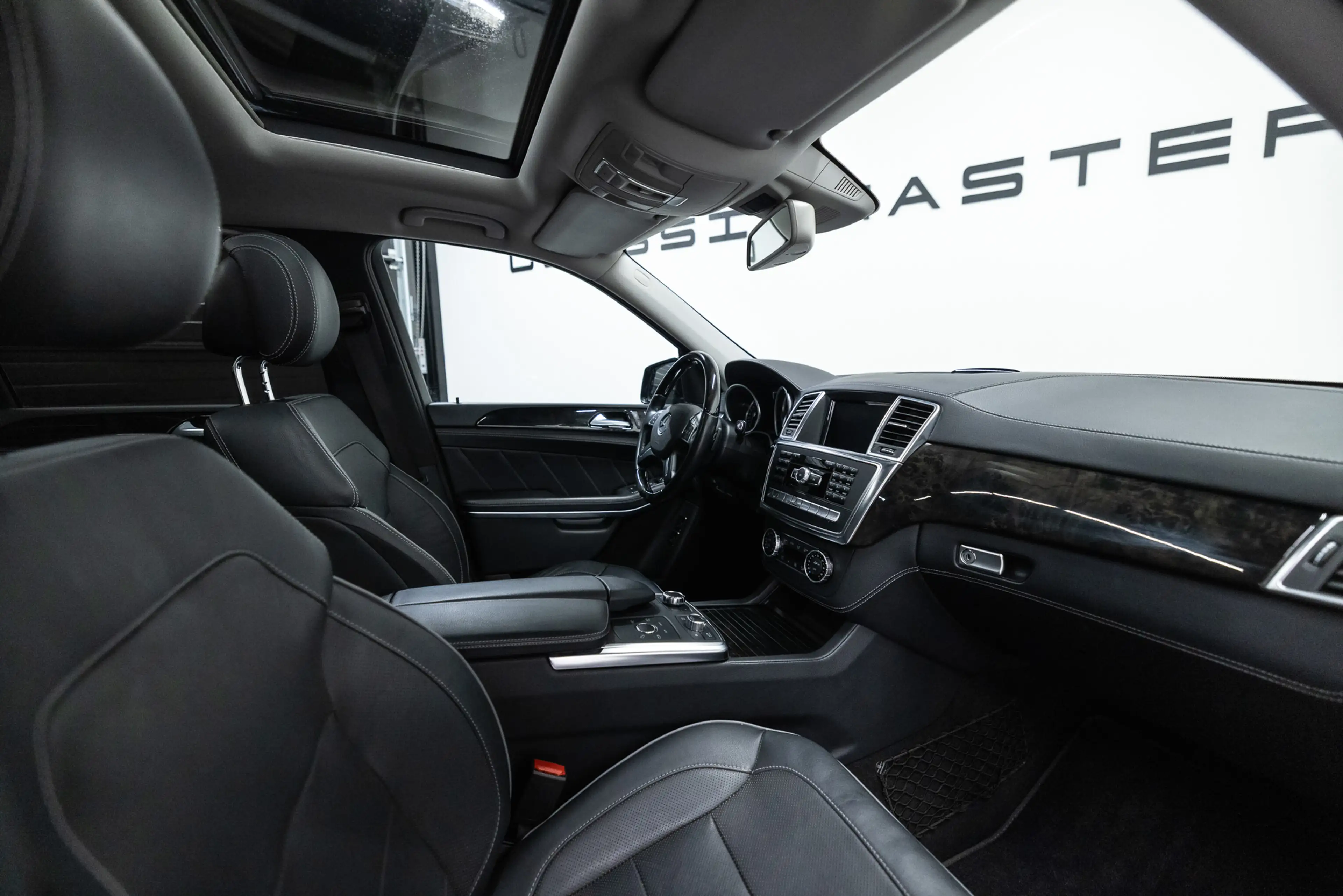 Mercedes-Benz GL 500 4-Matic — photo 40