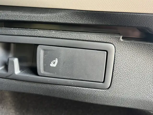 Volkswagen Golf view 22
