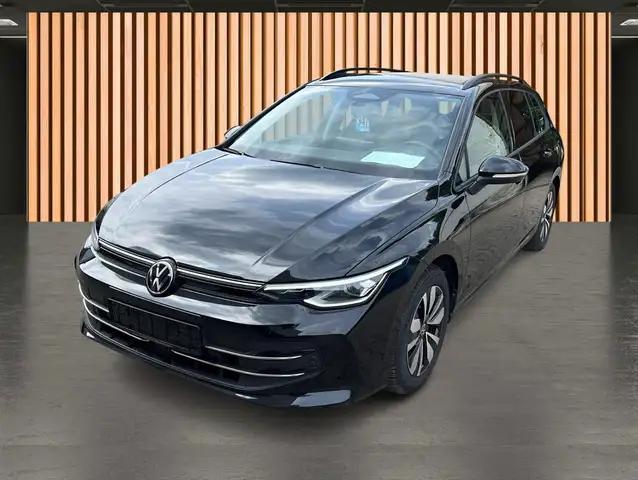 Volkswagen Golf view 2