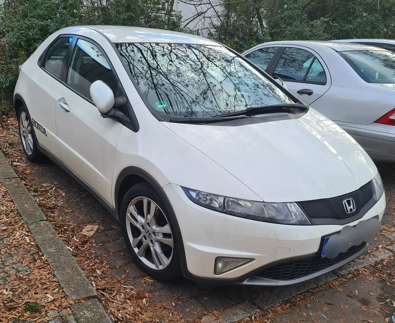 Honda Civic Civic 1.8i-VTEC Automatik Executive Alb - 2