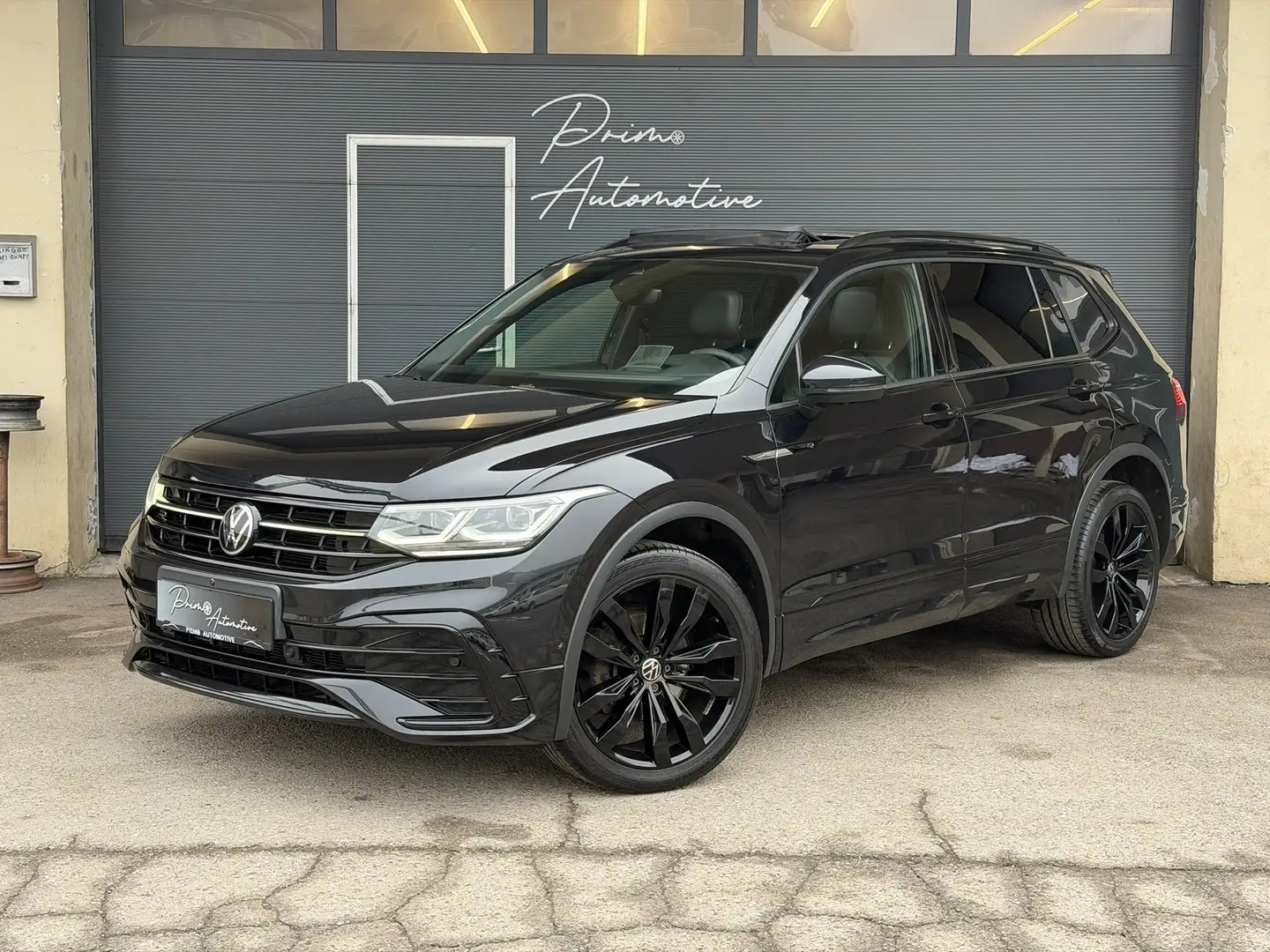 Volkswagen Tiguan Allspace 4Motion 2,0TDI DSG R-LINE BLACK* PANO* ab€249,- Schwarz - 2