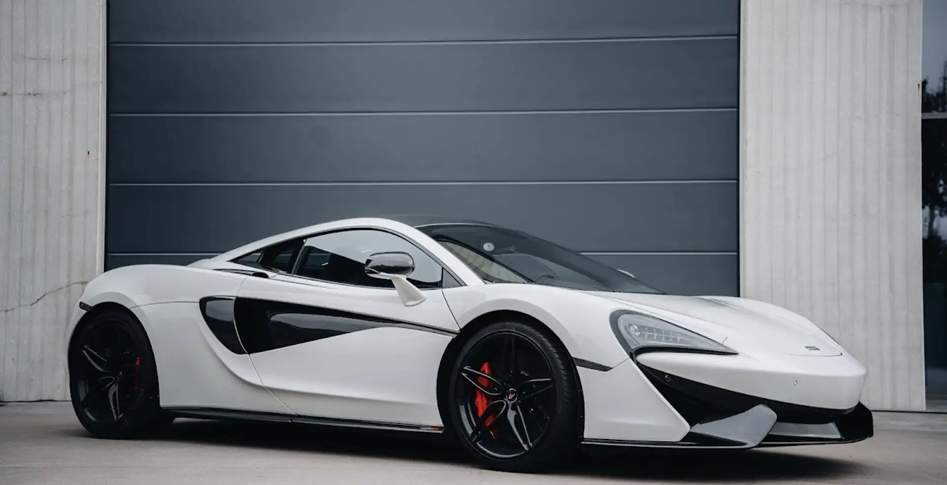 McLaren 570 Sport Coupe 2017 화이트 사진 2