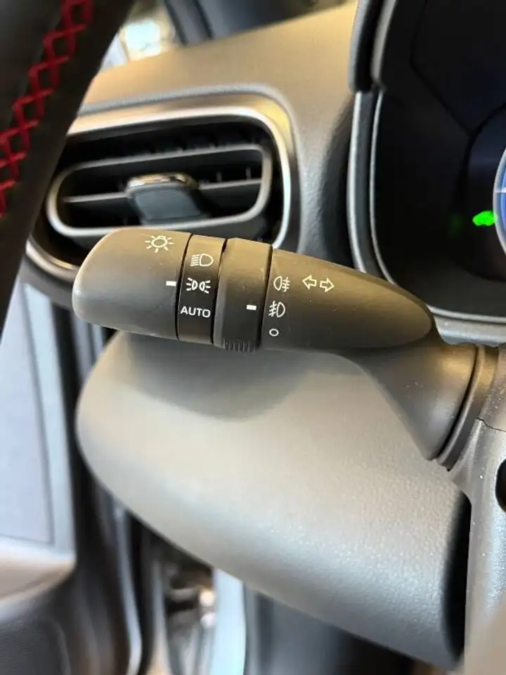 Toyota Yaris IV 2020 1.5h 130 GR Sport, миниатюра 18