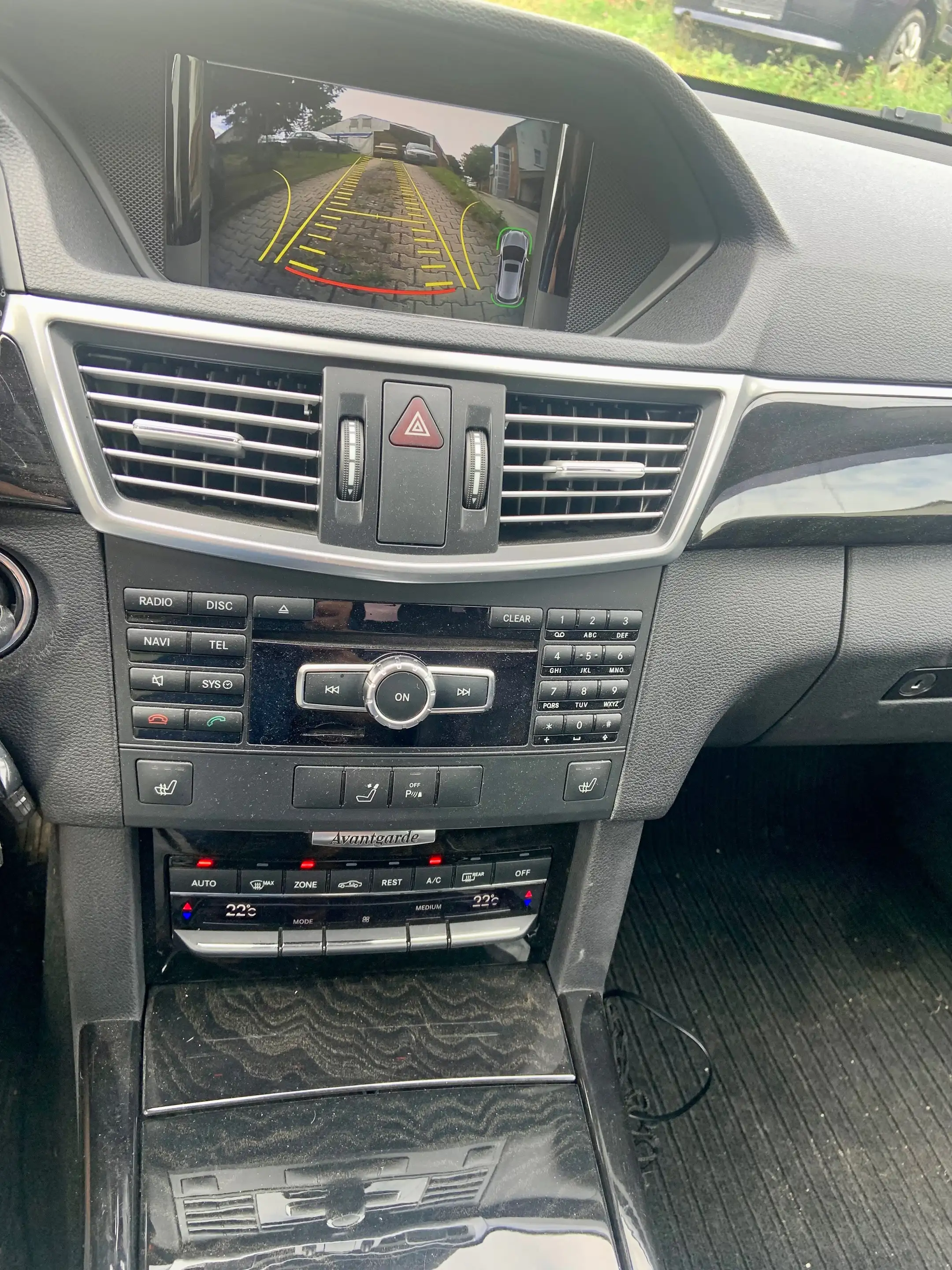 Mercedes-Benz E 350 E-Klasse T-Modell Diesel T CDI DPF 4Matic BlueEFFICIENCY 7G-TRONIC Avantgarde — photo 3