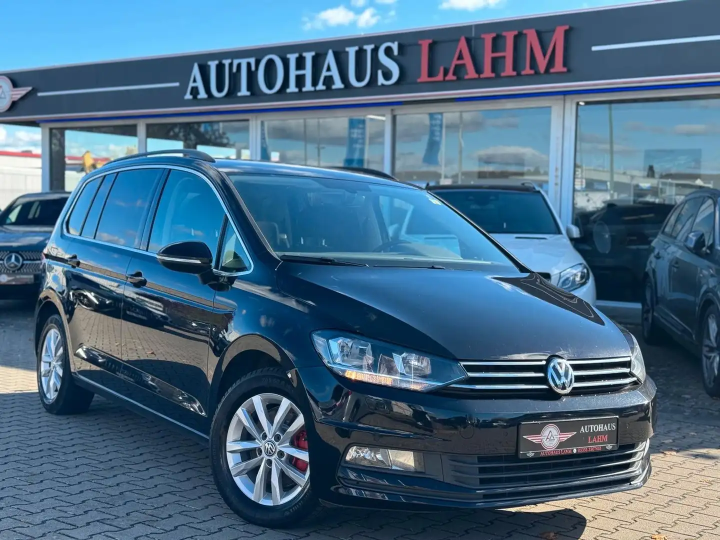 Volkswagen Touran 1.4TSI DSG"Comfortline"BMT*7-SITZE*AHK* Schwarz - 1