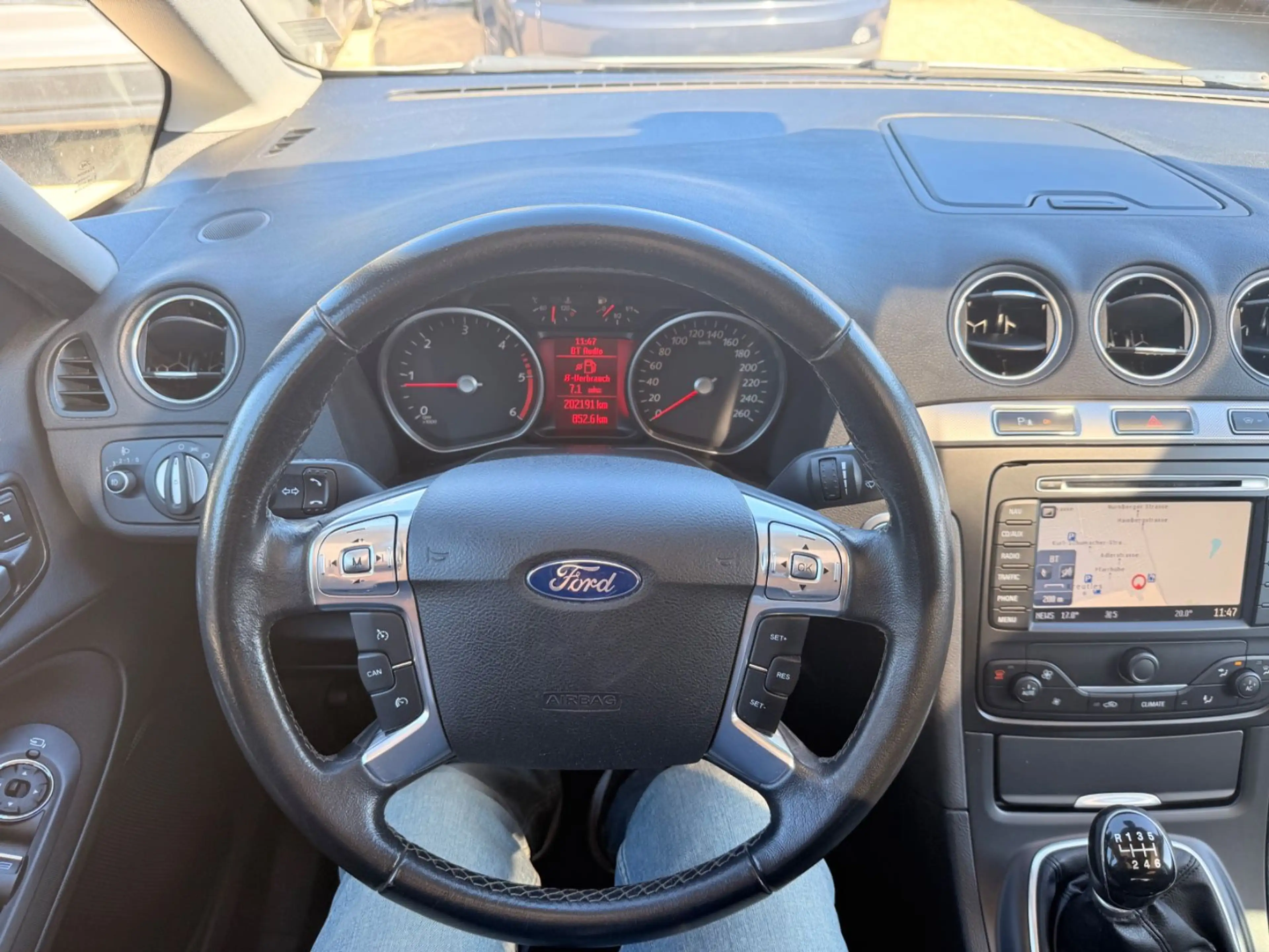 Ford Galaxy Champions Edition — photo 27