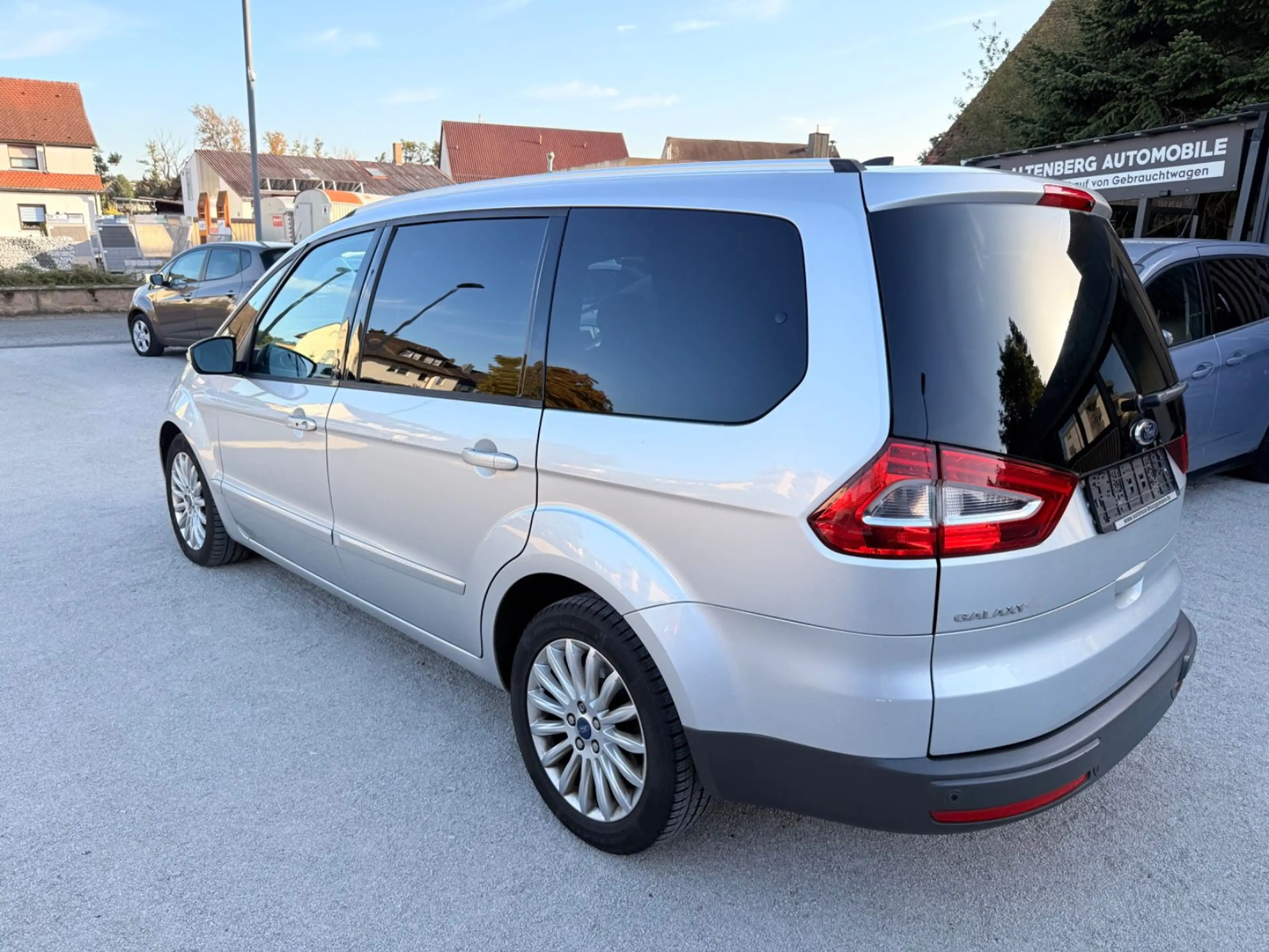 Ford Galaxy Champions Edition — photo 5