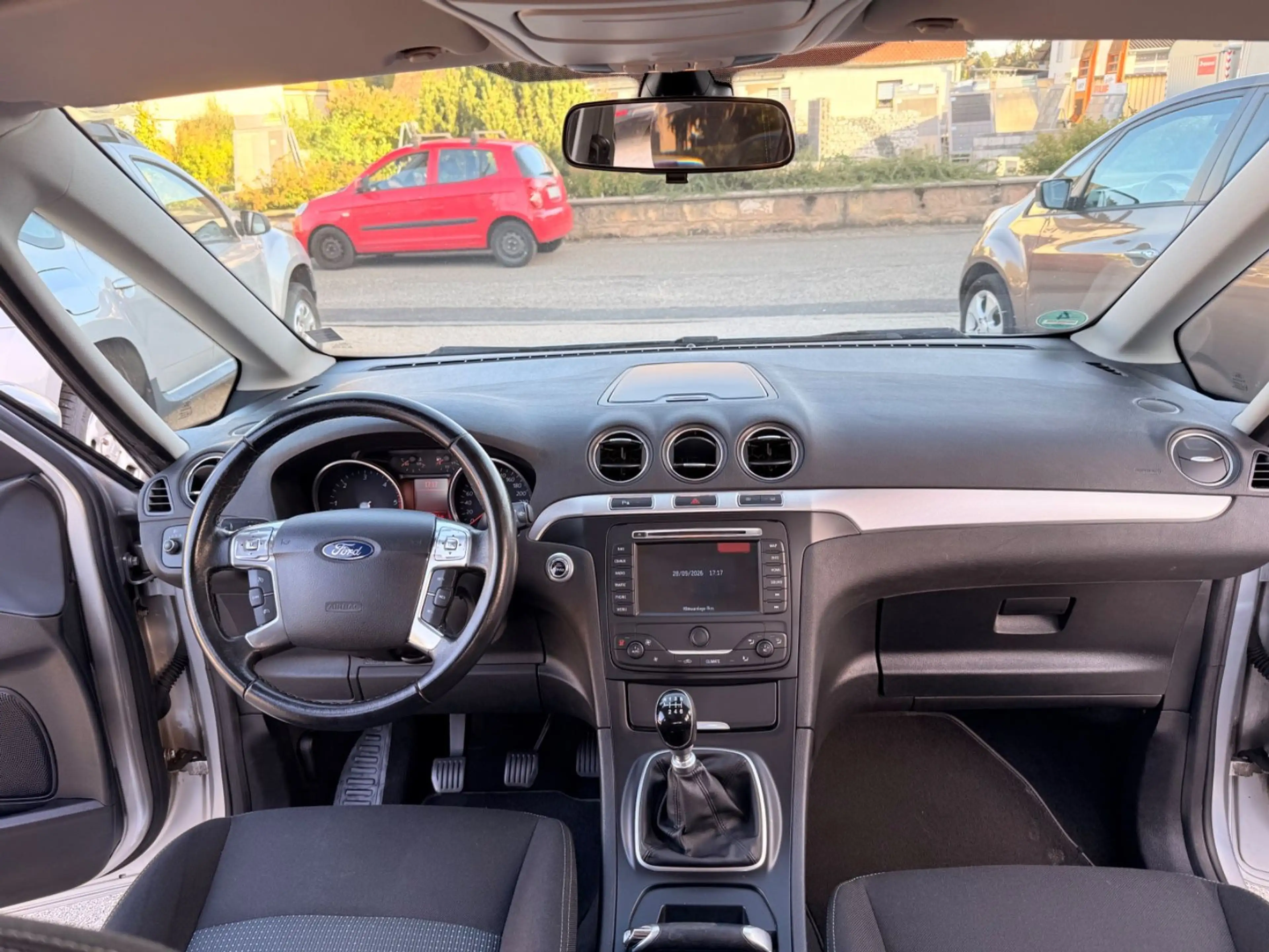 Ford Galaxy Champions Edition — photo 17