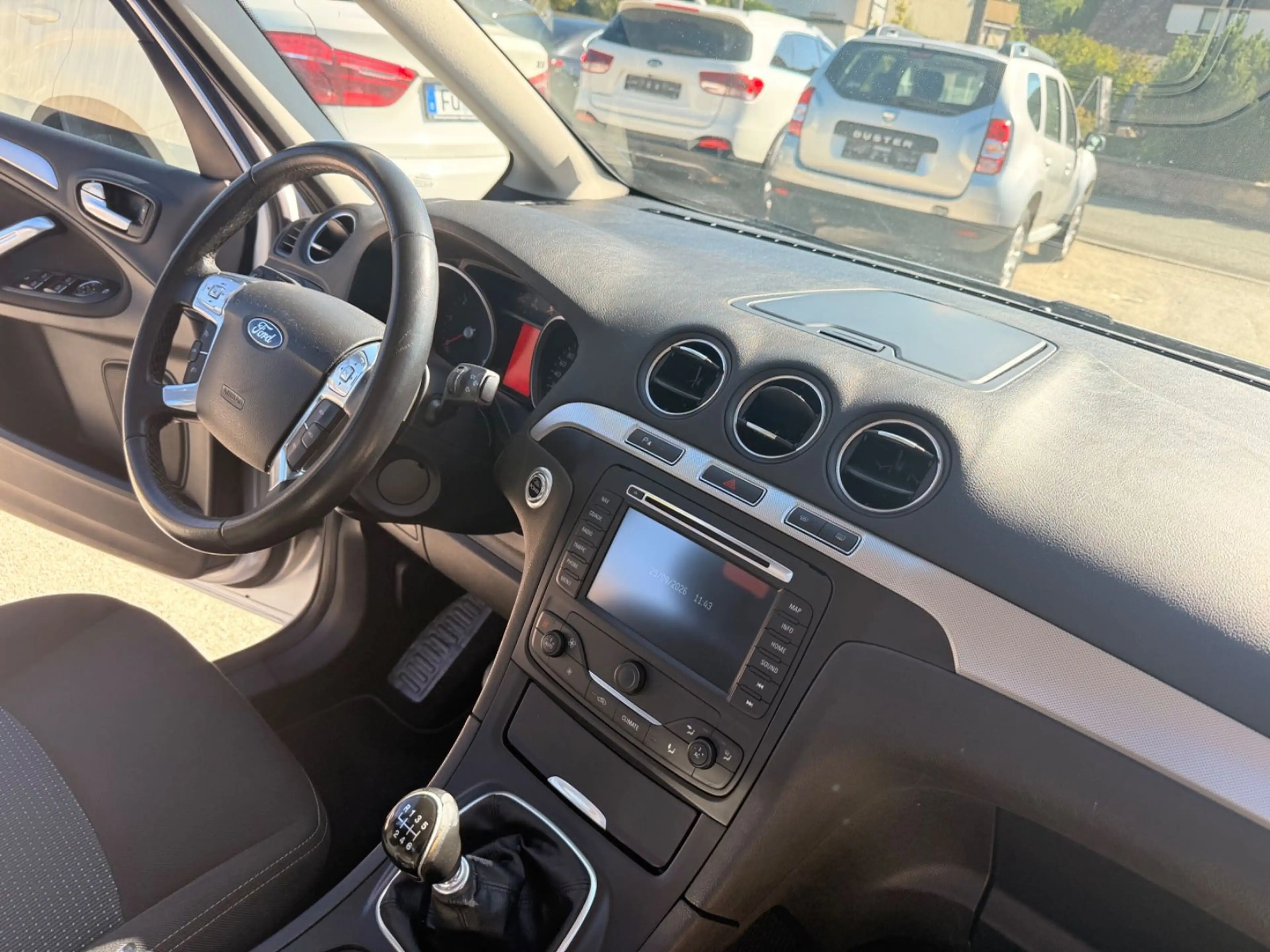 Ford Galaxy Champions Edition — photo 26