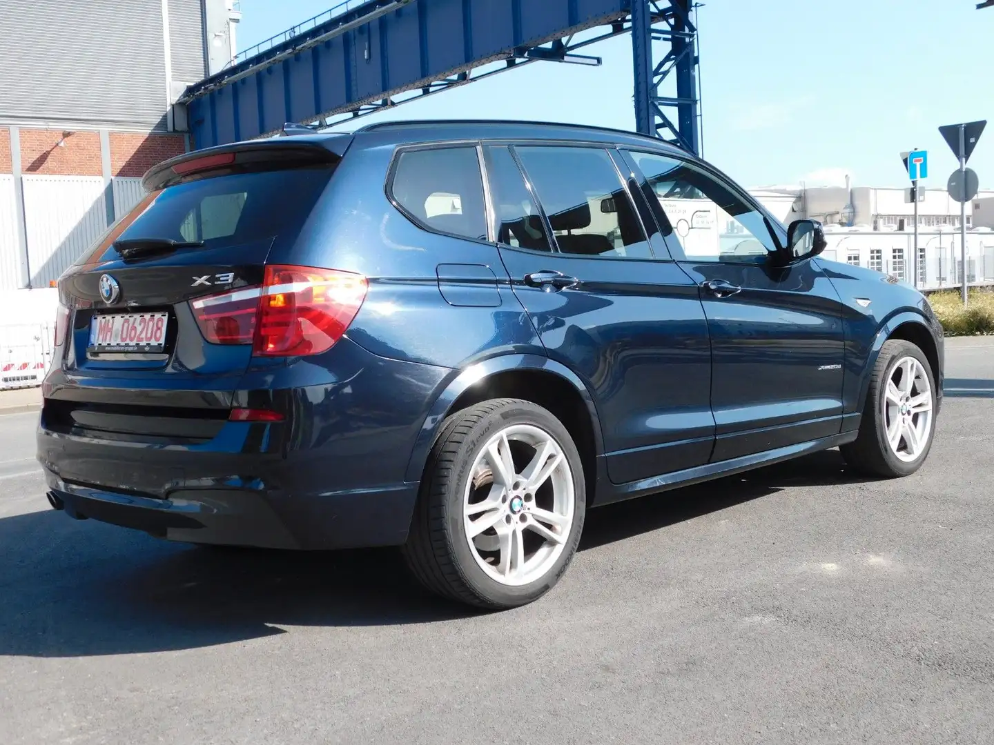 BMW X3 xDrive 20 d/M-Sport/Navi/Leder/PDC Zwart - 2