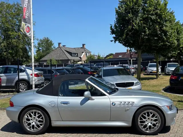 BMW Z3 view 3