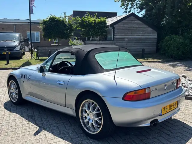 BMW Z3 view 5