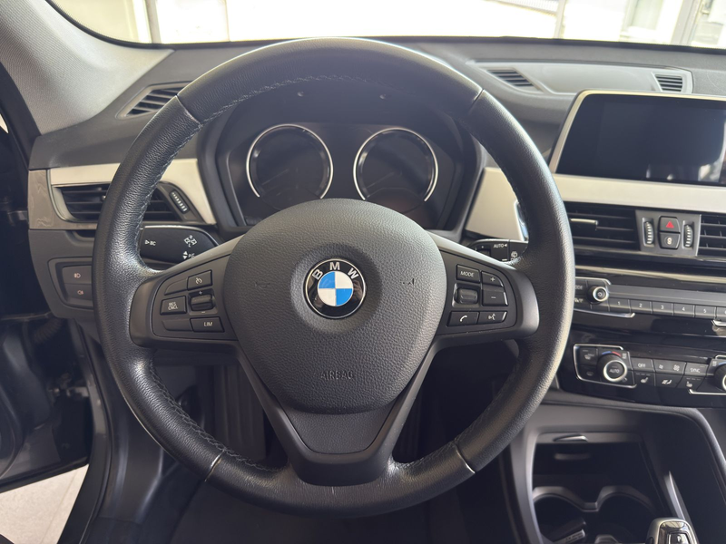 BMW X1 sDrive 20i Advantage AHK*LED*RFK*NAVI*TEMPO — photo 11