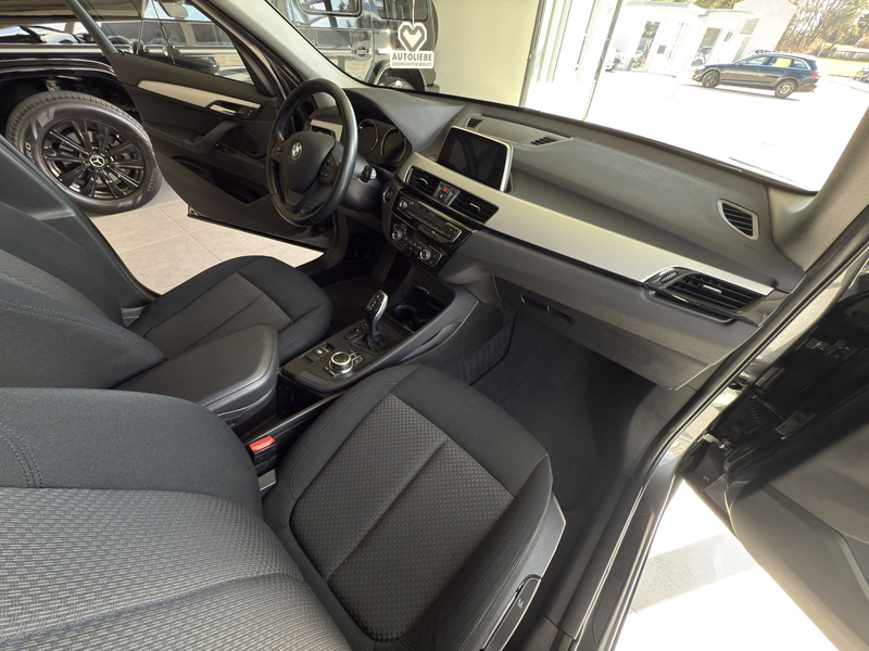 BMW X1 sDrive 20i Advantage AHK*LED*RFK*NAVI*TEMPO — photo 10