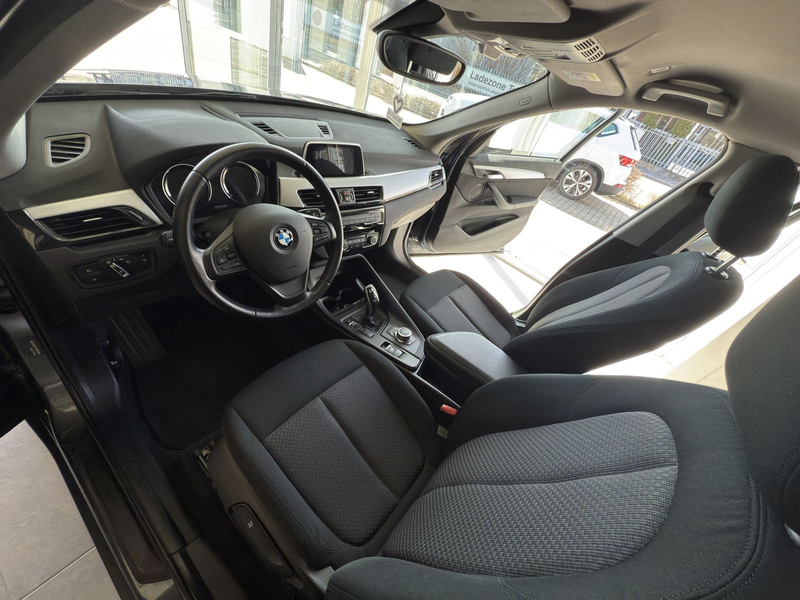 BMW X1 sDrive 20i Advantage AHK*LED*RFK*NAVI*TEMPO — photo 9