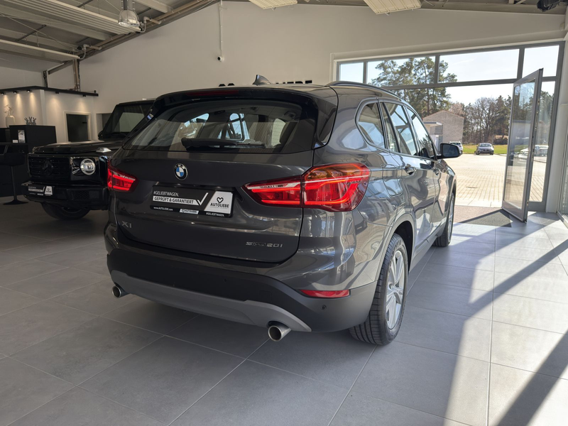 BMW X1 sDrive 20i Advantage AHK*LED*RFK*NAVI*TEMPO — photo 3