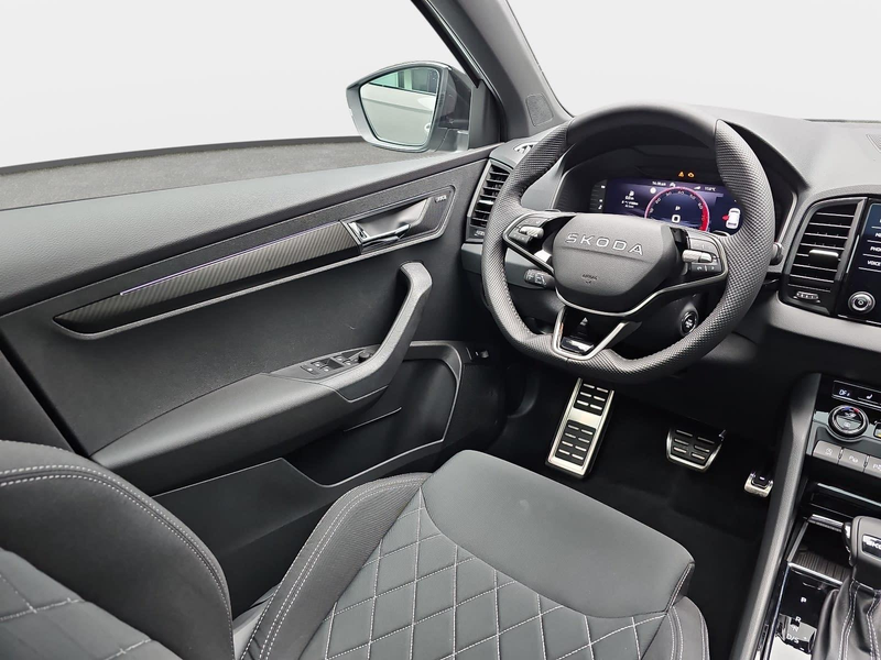 Skoda Karoq KAROQ 1.5 TSI DSG SPORTLINE NAVI LED-MATRIX PANO C — photo 9