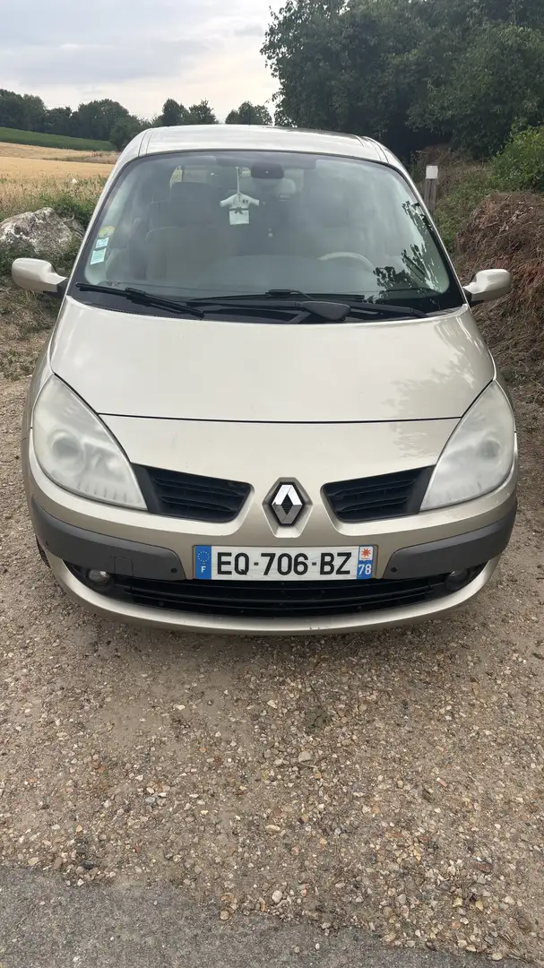 Renault Scenic 1,9dci 130ch Zlatá - 1