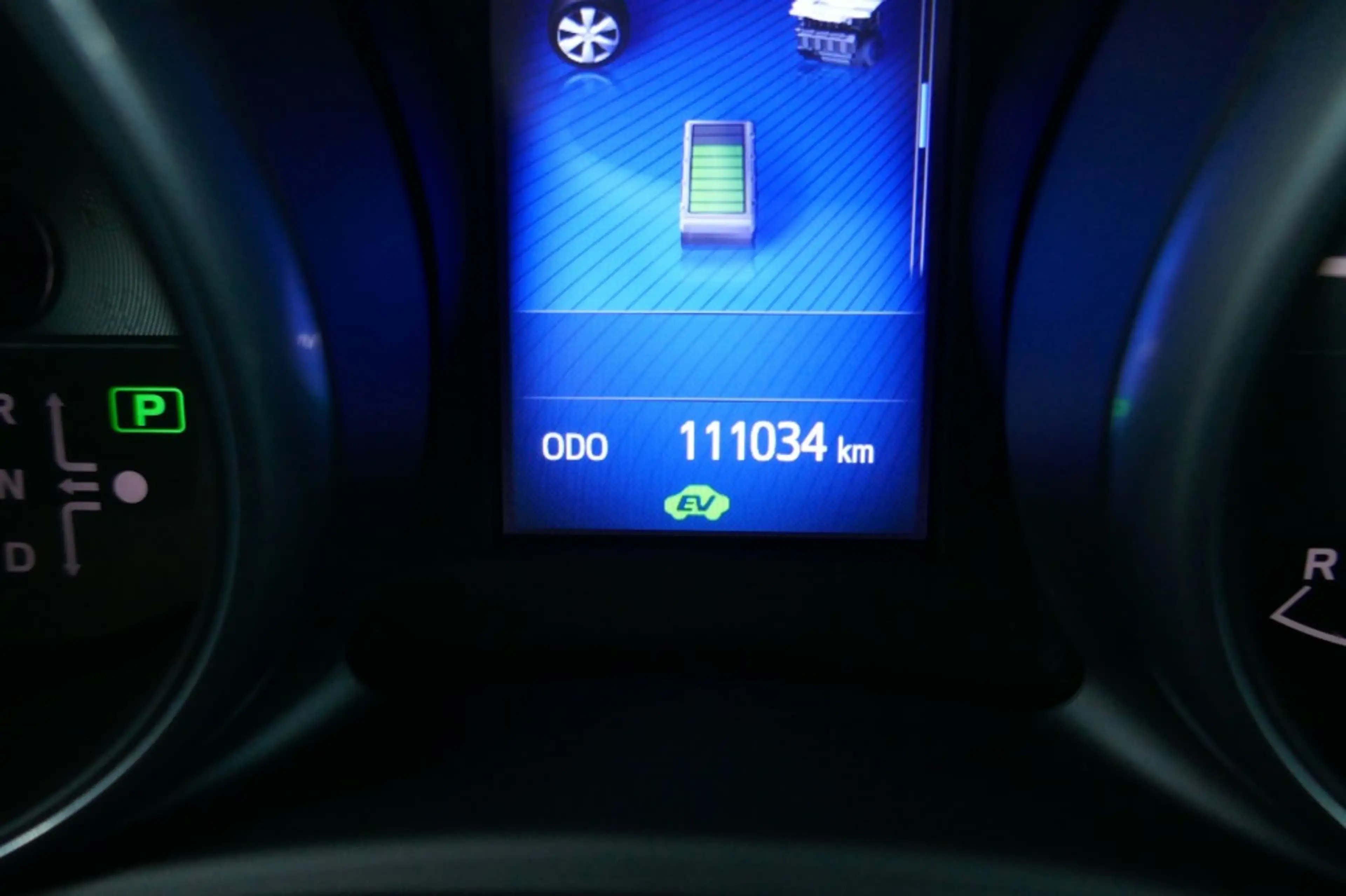 Toyota Auris 1.8 HYBRID DYNAMIC AUTOMAAT  CAMERA/PANORAMADAK/NA — photo 37