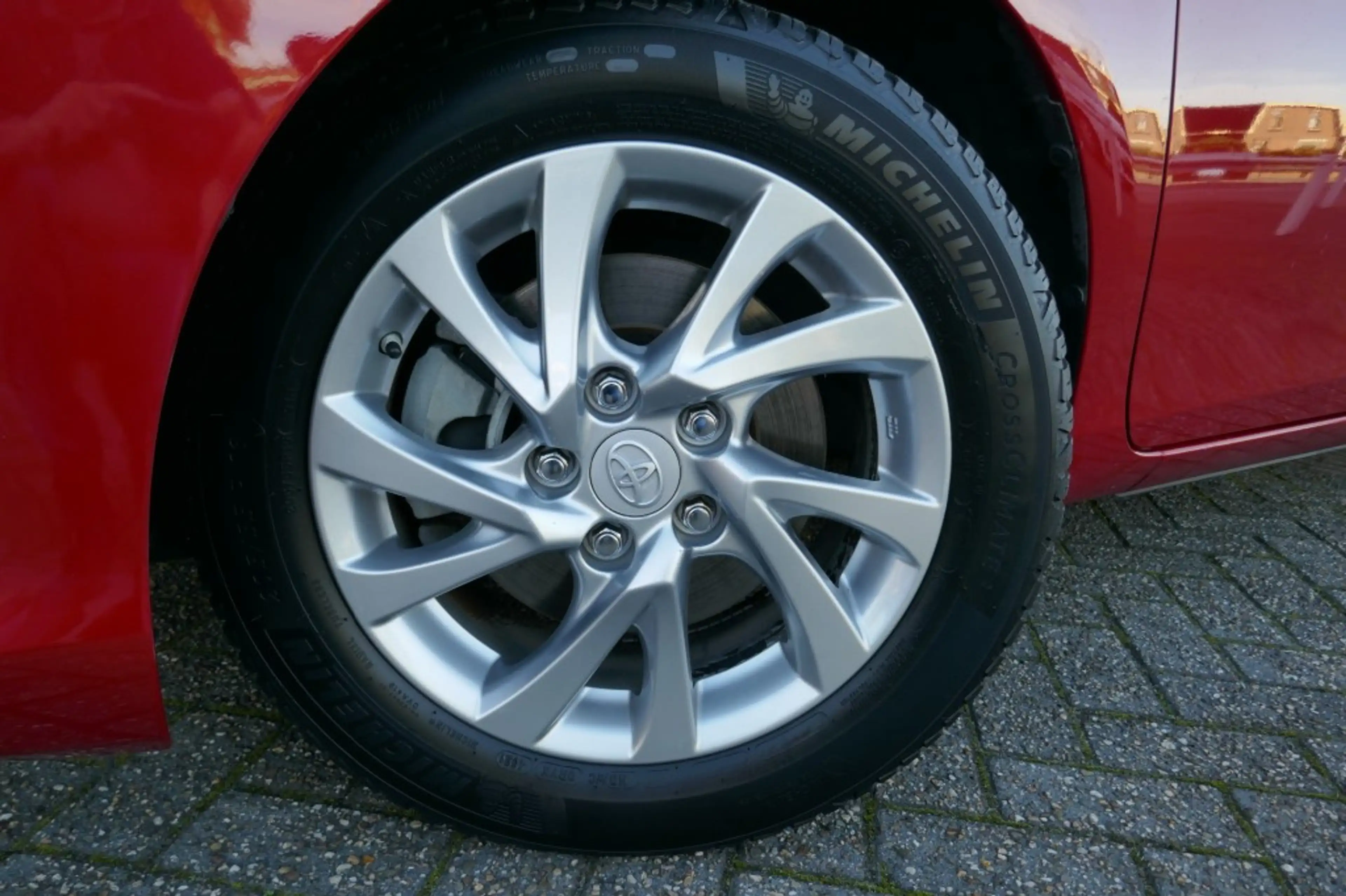 Toyota Auris 1.8 HYBRID DYNAMIC AUTOMAAT  CAMERA/PANORAMADAK/NA — photo 30