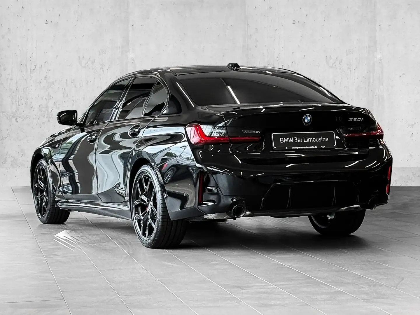 BMW 320 i M Sportpaket * Glasdach * Harman Kardon Surround Schwarz - 2