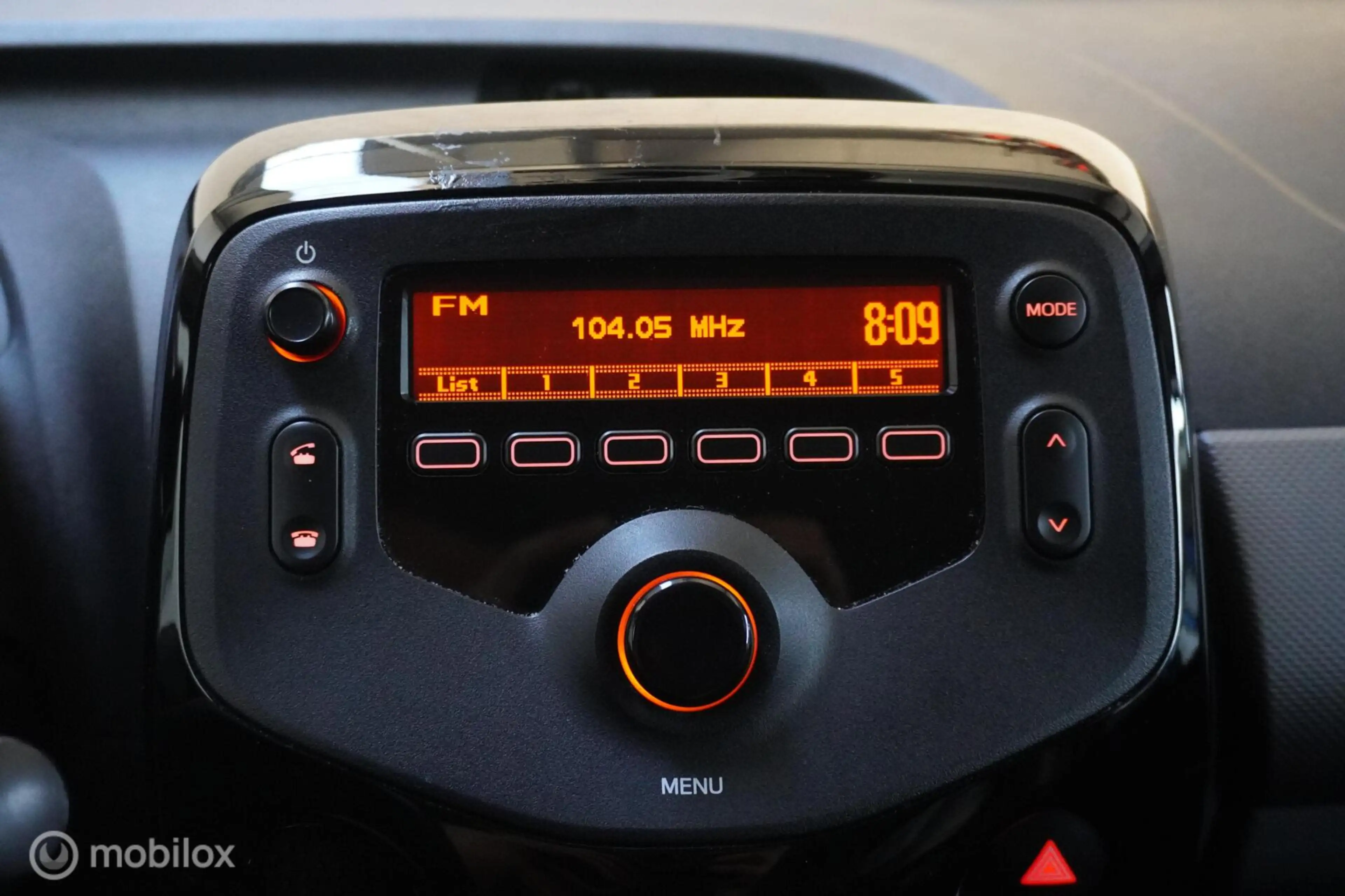Peugeot 108 1.0 e-VTi Allure — photo 15