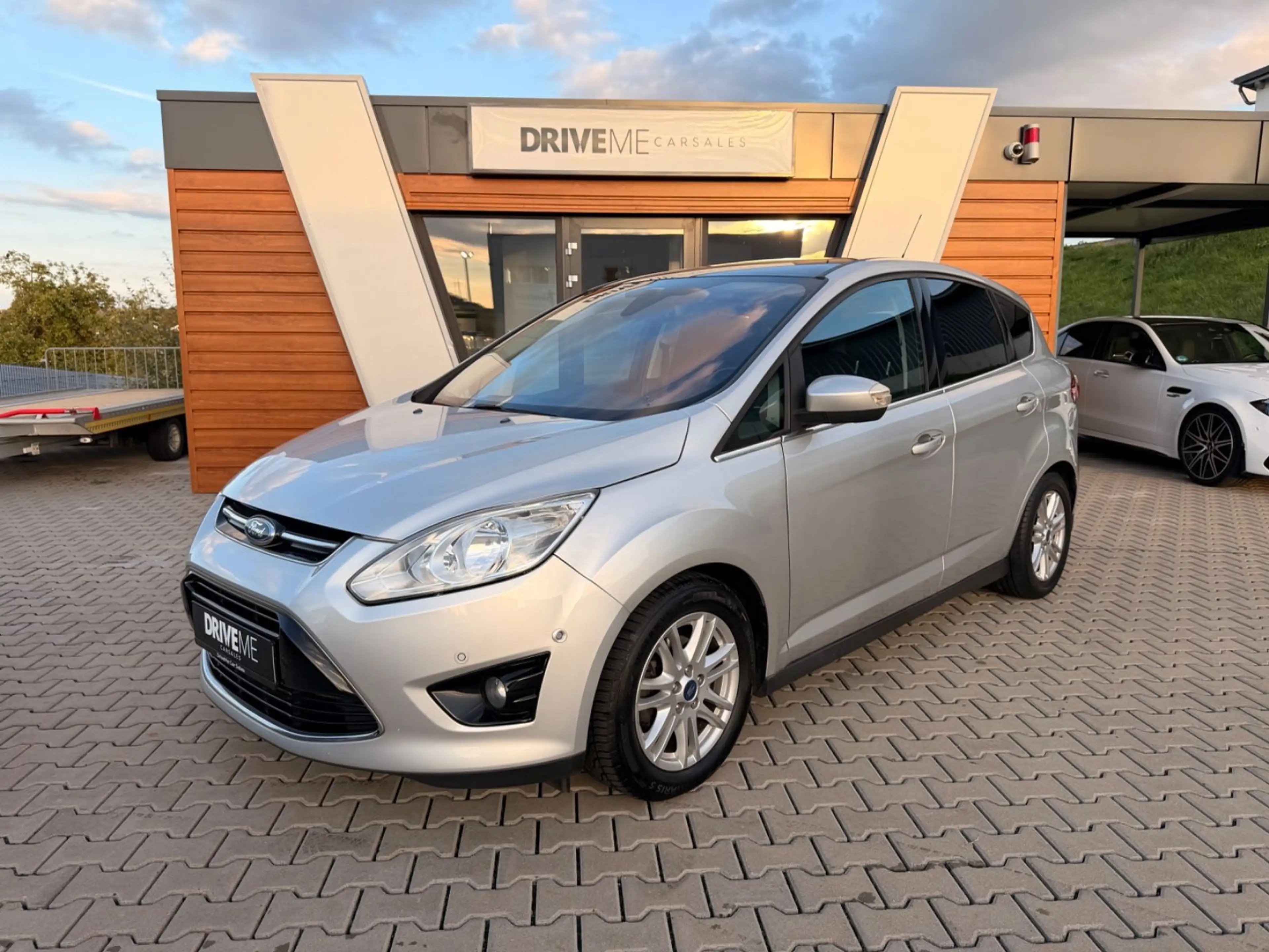 Ford C-Max Titanium PANO NAVI KAMERA KEYLESS TEMPOMAT