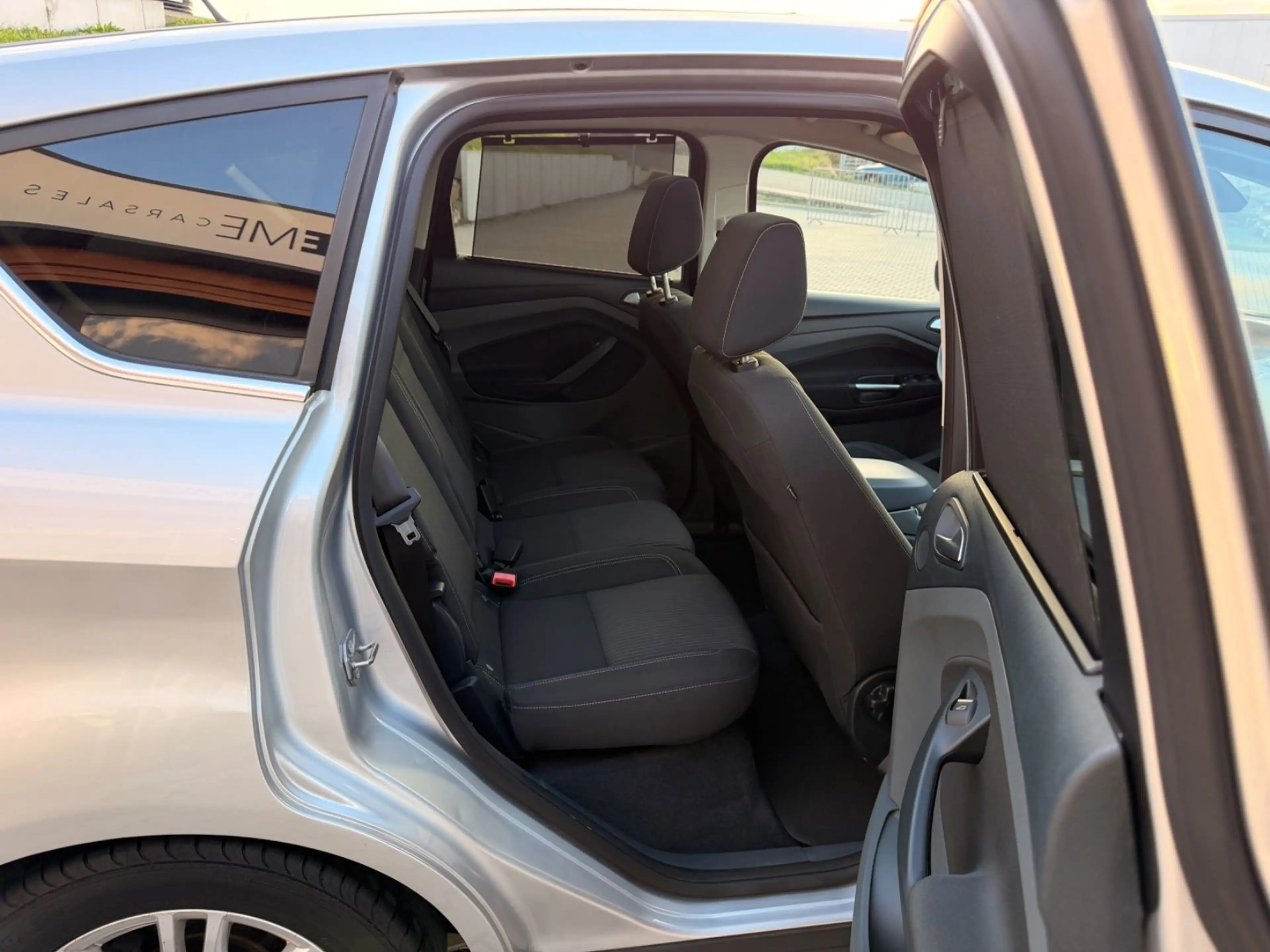 Ford C-Max Titanium PANO NAVI KAMERA KEYLESS TEMPOMAT — photo 11