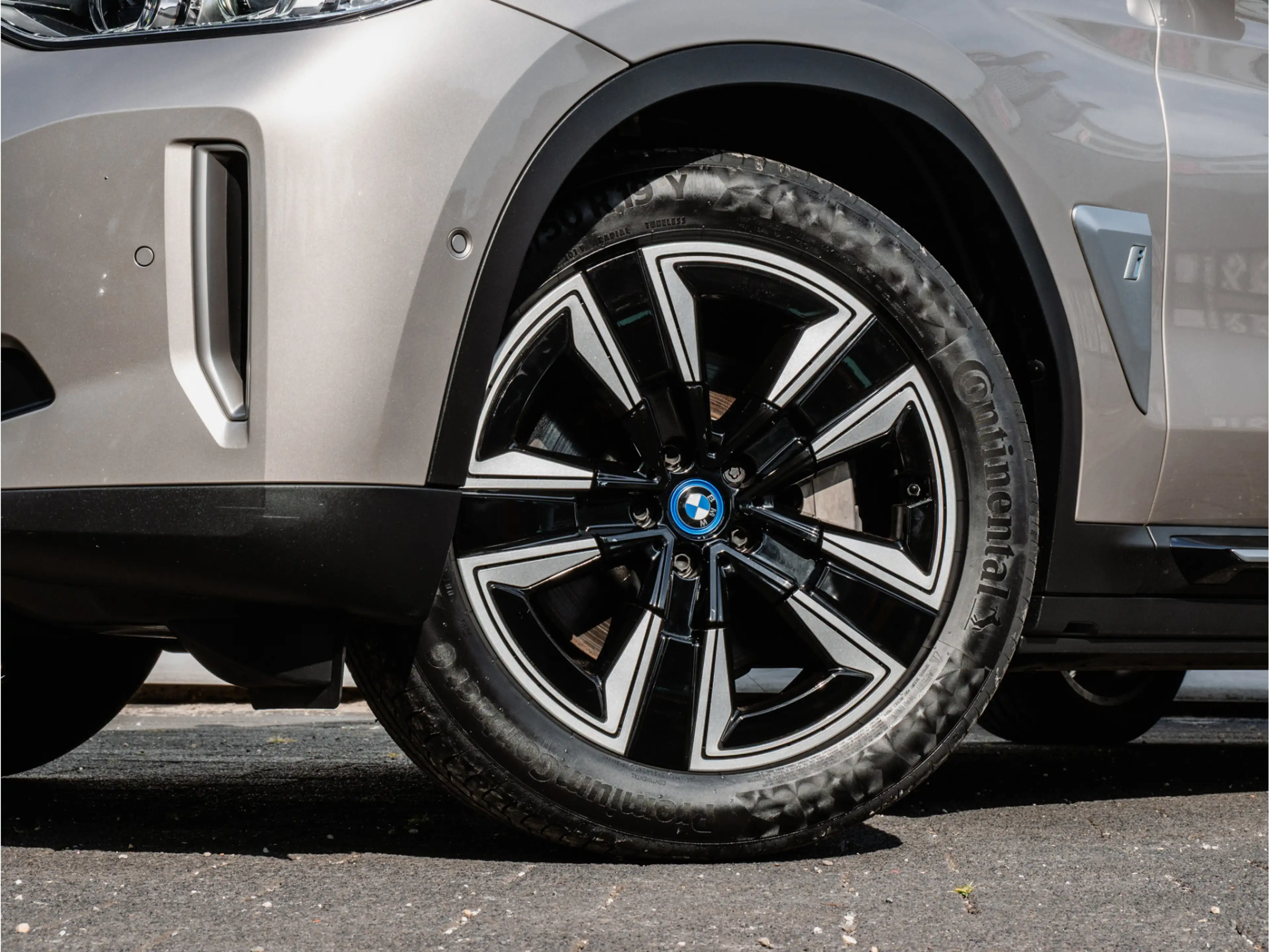 BMW iX3 Executive 80 kWh Trekhaak/ Elek. panoramadak/ Adap — photo 34