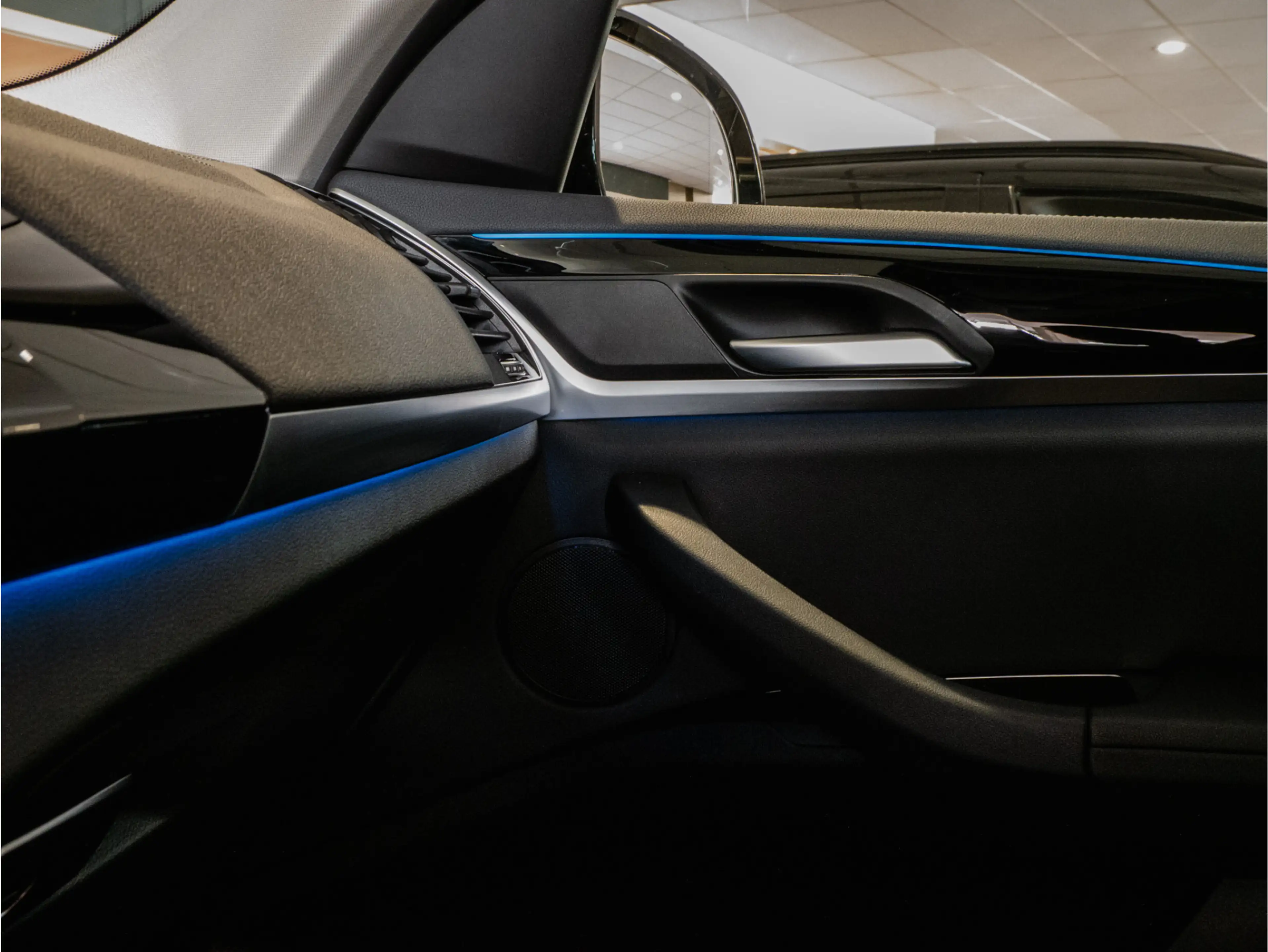 BMW iX3 Executive 80 kWh Trekhaak/ Elek. panoramadak/ Adap — photo 17