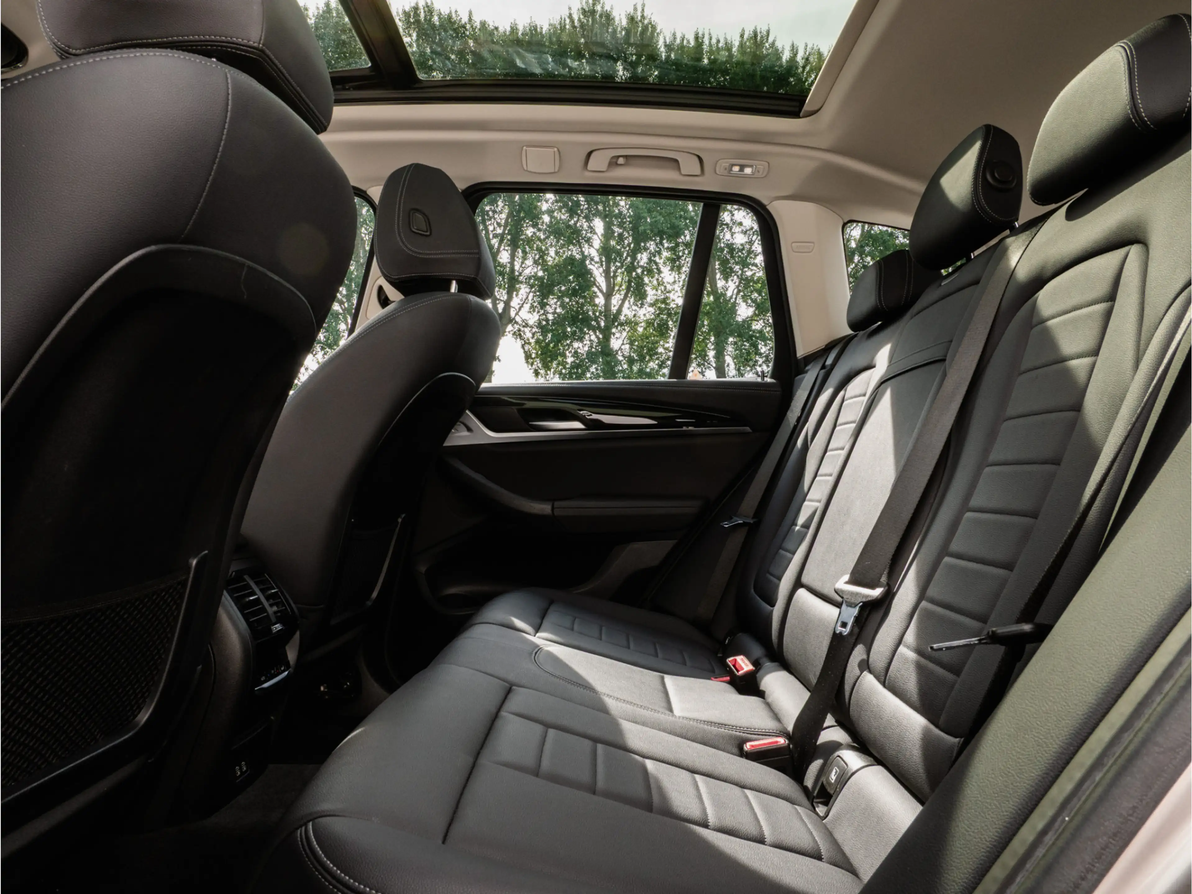 BMW iX3 Executive 80 kWh Trekhaak/ Elek. panoramadak/ Adap — photo 14