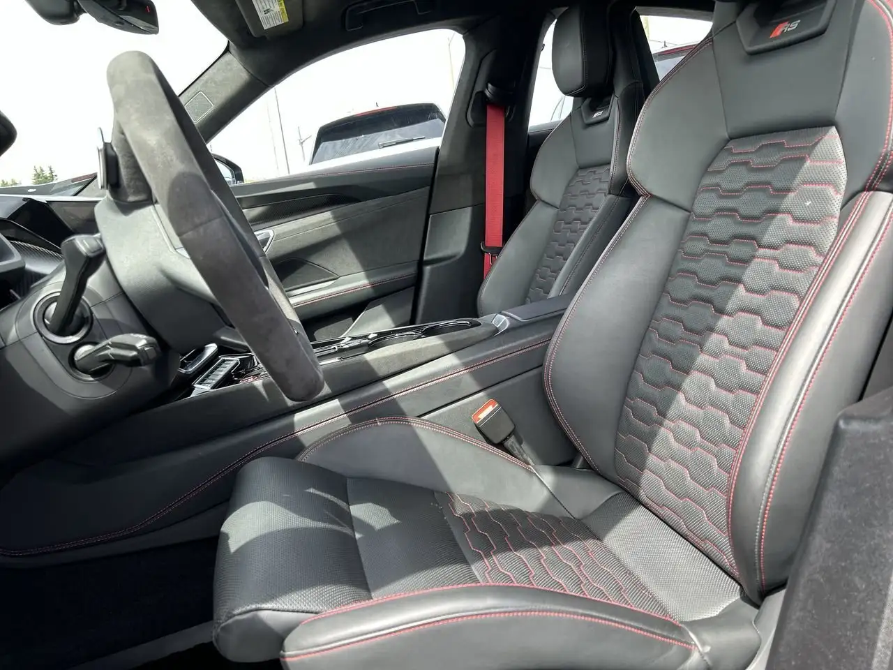 Audi RS4 снимка Audi RS4